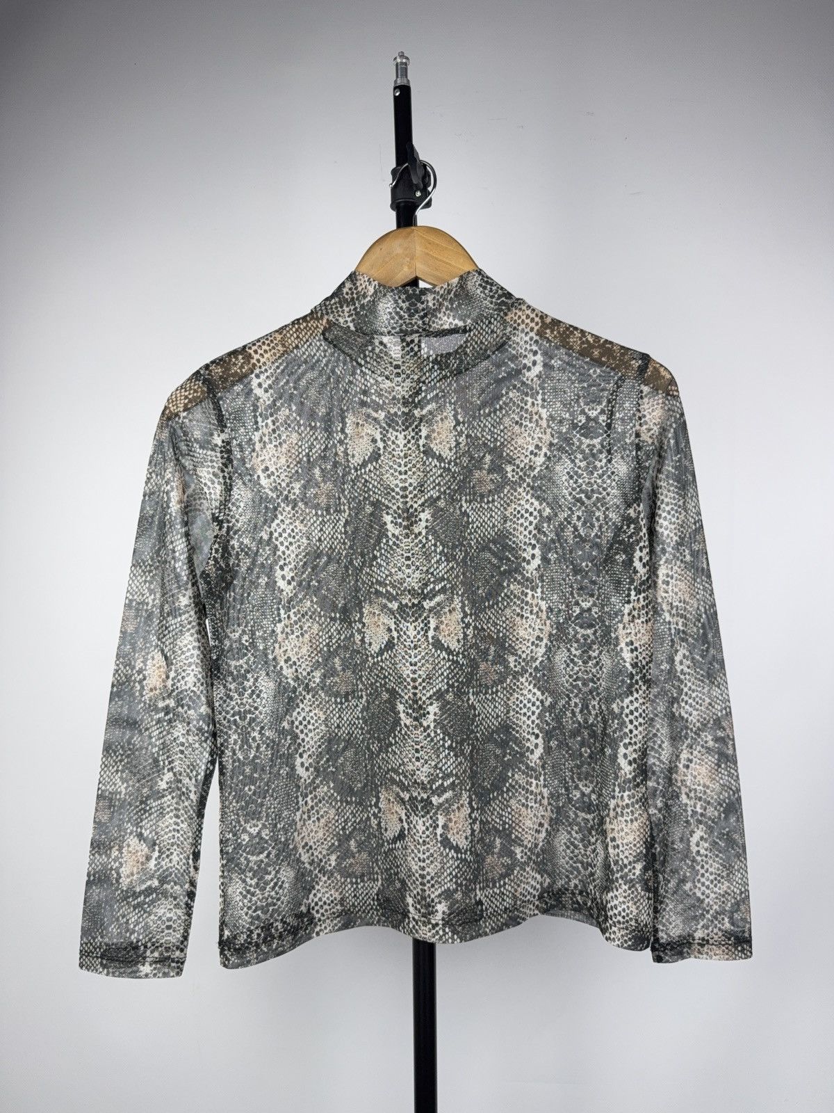 Japanese Brand Avant Garde 00s Retro Sheer Mesh Snake Print Top JPG Style Size S / US 4 / IT 40 - 6 Thumbnail