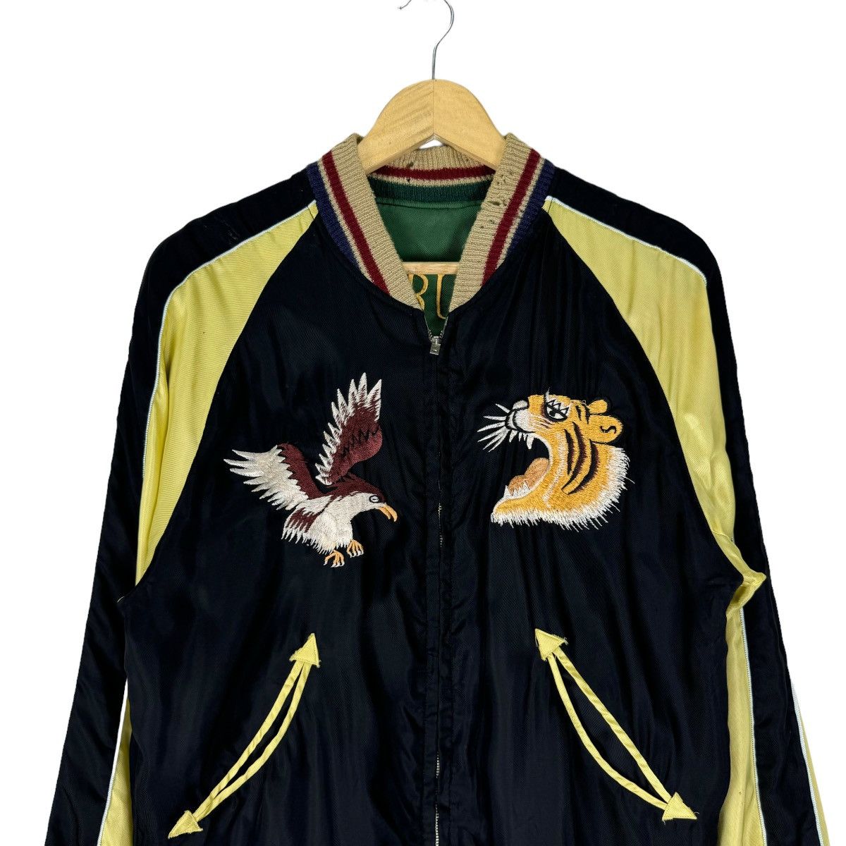 Toyo Enterprises 🔥SUKAJAN TOYO ENTERPRISE X LOONEY TUNES REVERSIBLE JACKET Size US M / EU 48-50 / 2 - 13 Thumbnail