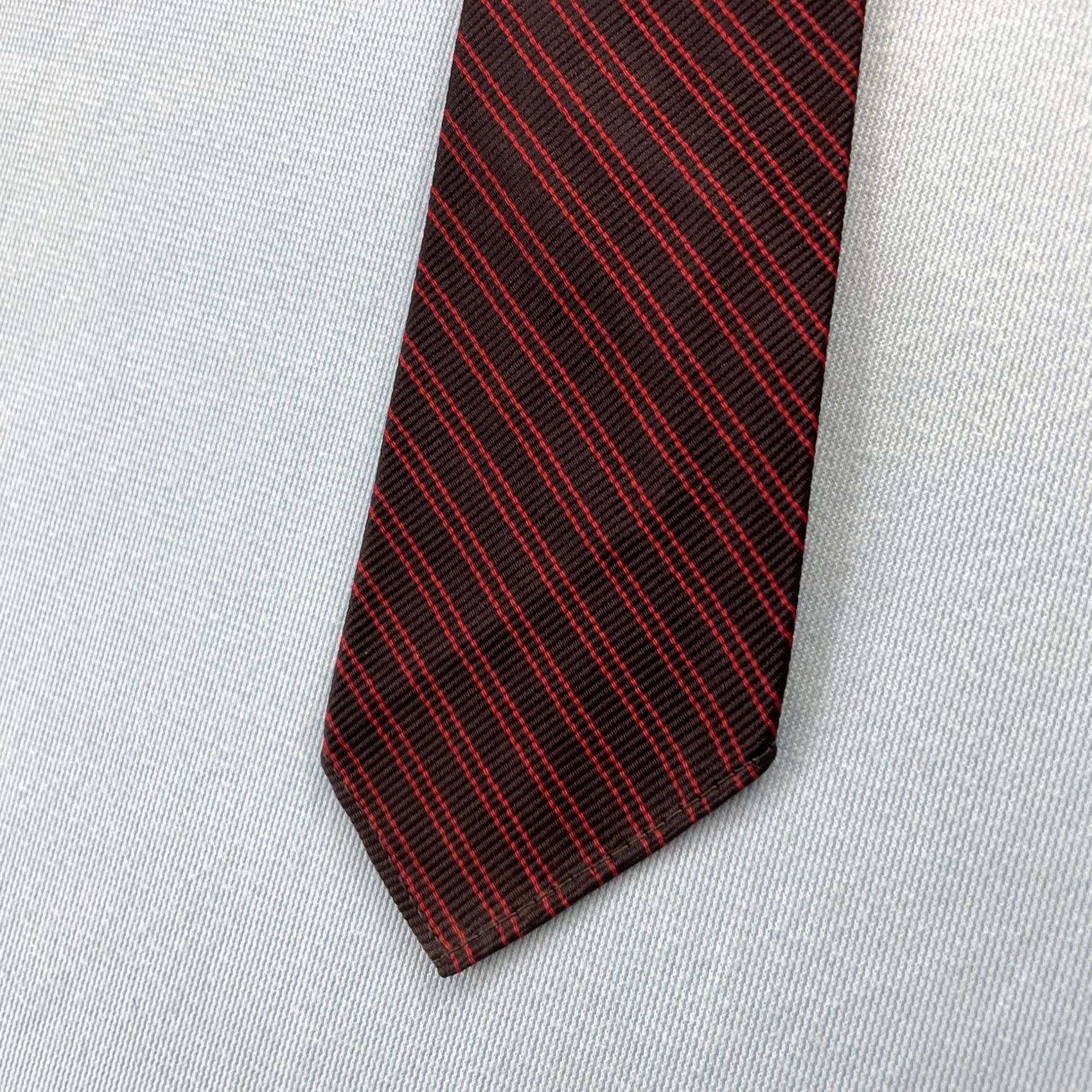 Arrow VINTAGE Nike Shirt Hat Mens XS 2.2" Narrow 52" Red Black Silk Repp Tie 1950s Lion Size ONE SIZE - 3 Thumbnail
