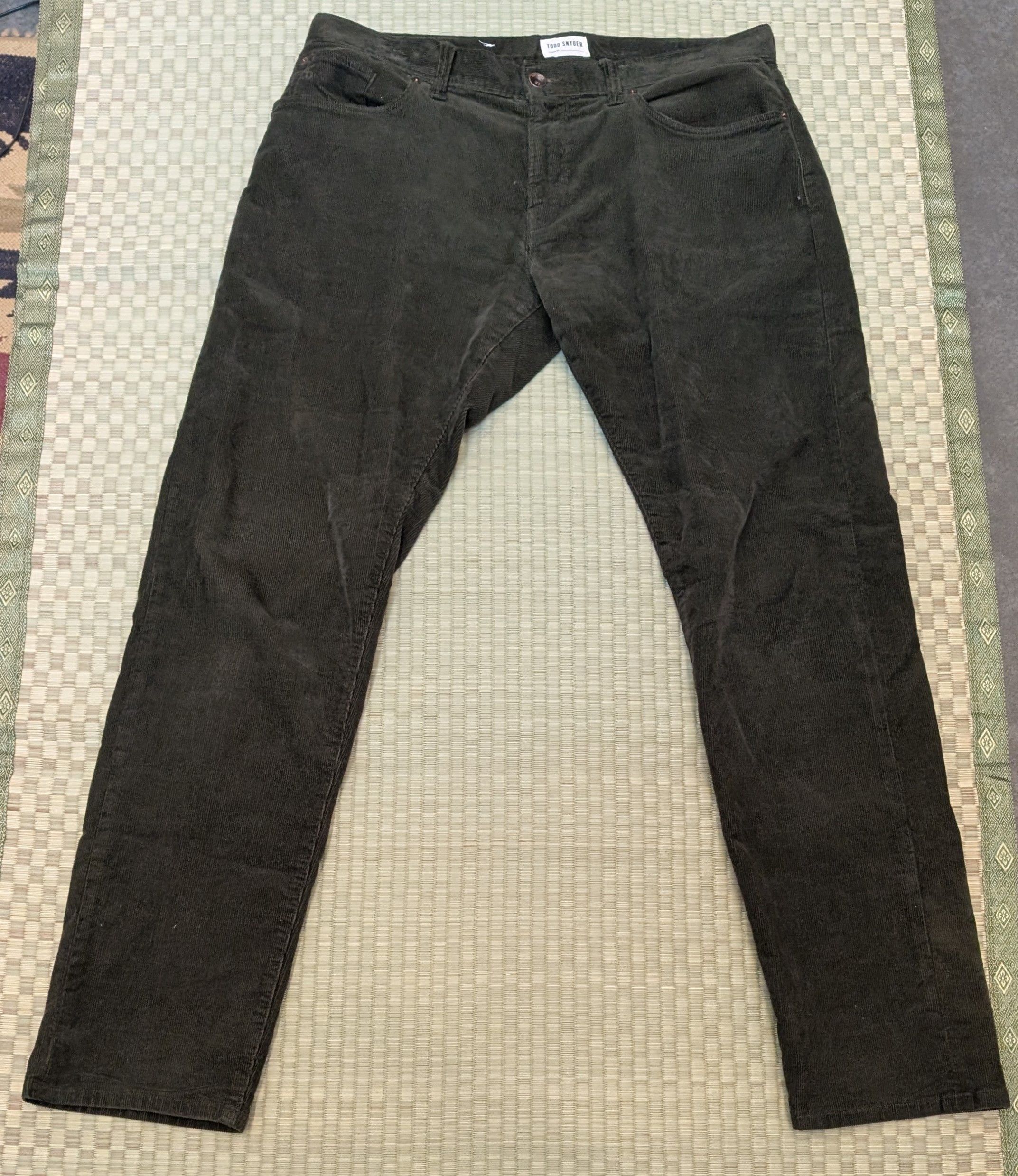 Todd Snyder Todd Snyder Slim Fit Stretch Corduroy Pants Olive Size US 33 - 1 Thumbnail