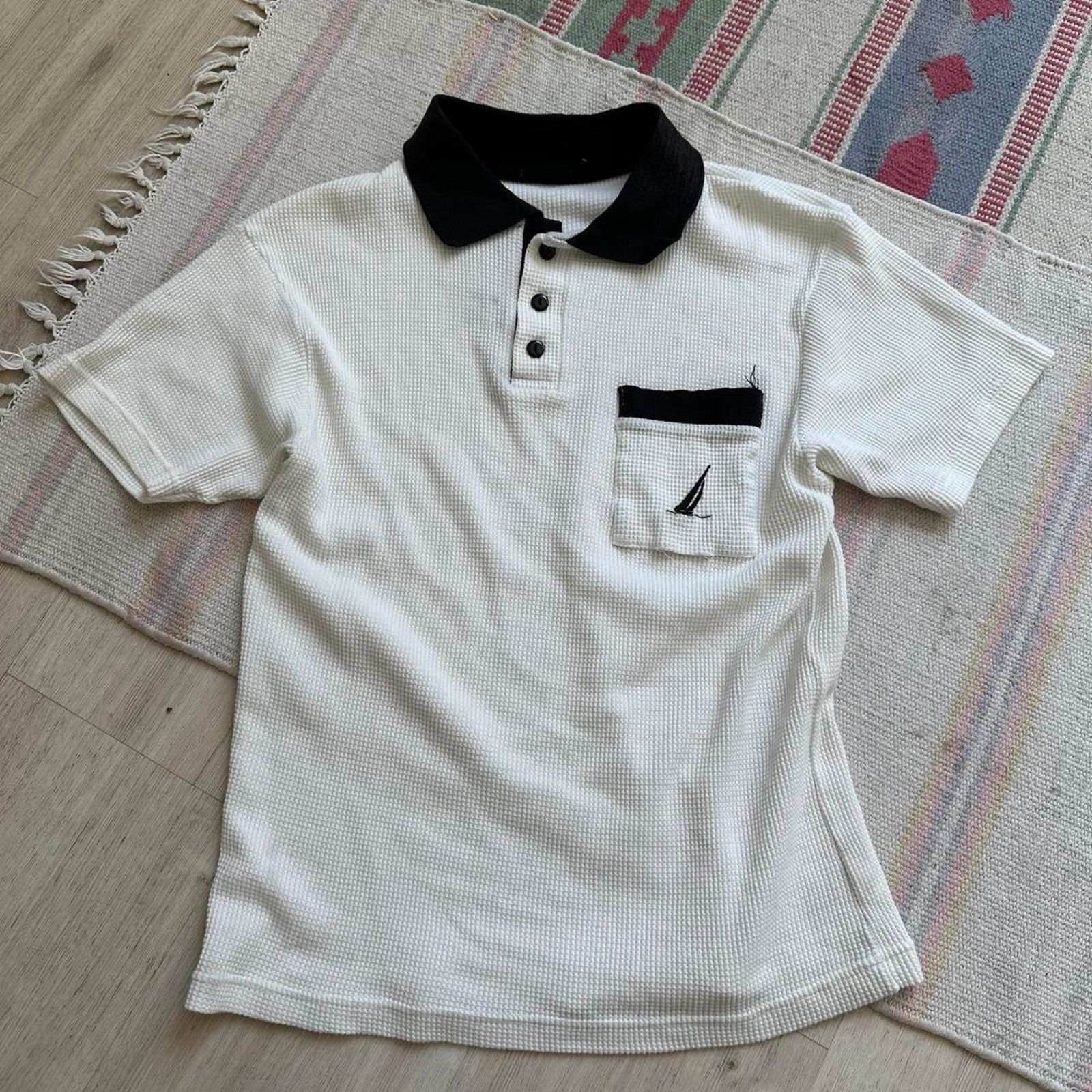 Nautica × Vintage Vintage 80s 90s Nautica White Black Waffle Shortsleeve Polo Size US S / EU 44-46 / 1 - 4 Thumbnail