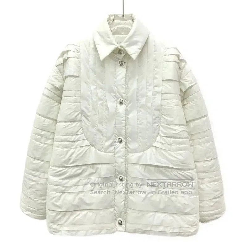 Chanel Chanel White Women's Polyester Jacket . Size XS / US 0-2 / IT 36-38 - 1 Thumbnail