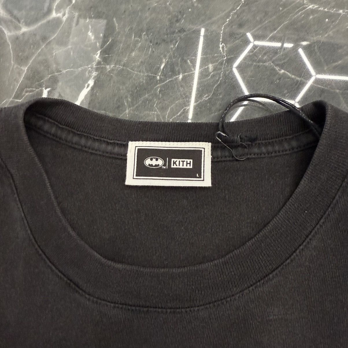 Kith Kith x Batman (1989) Tee Size US XL / EU 56 / 4 - 4 Thumbnail