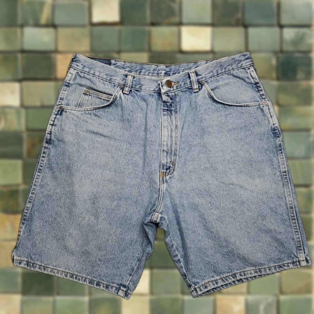 Wrangler VINTAGE Wrangler Shorts Mens 36 Blue Denim 100% Cotton Jorts Bermuda Casual 5-Pocket Mens Blue Denim Shorts Size US 36 / EU 52 - 1 Thumbnail