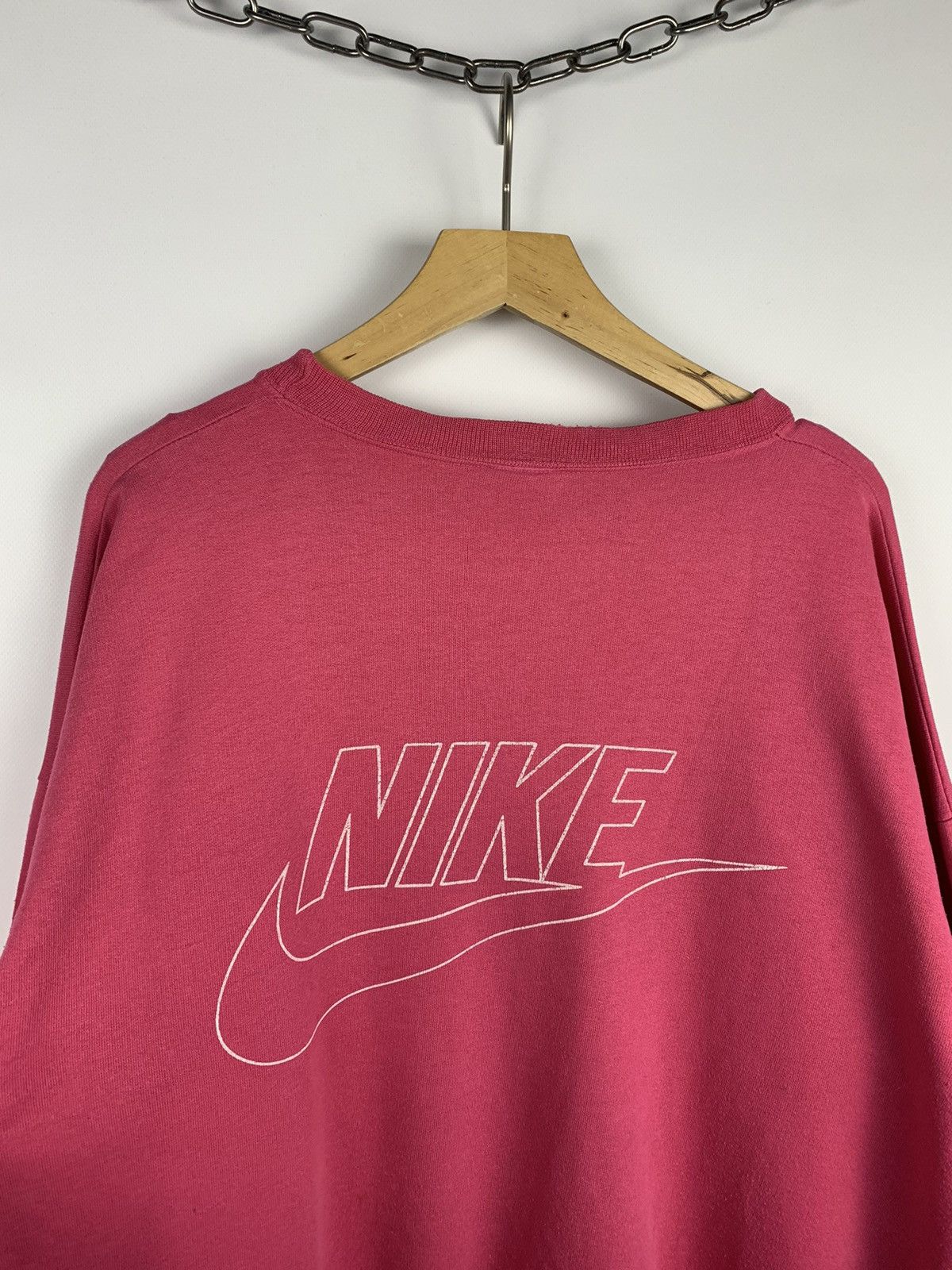 Nike 💅 Iconic Vintage Nike Baby Pink Sweatshirt Swoosh Logo 90’s Size US XL / EU 56 / 4 - 2 Thumbnail