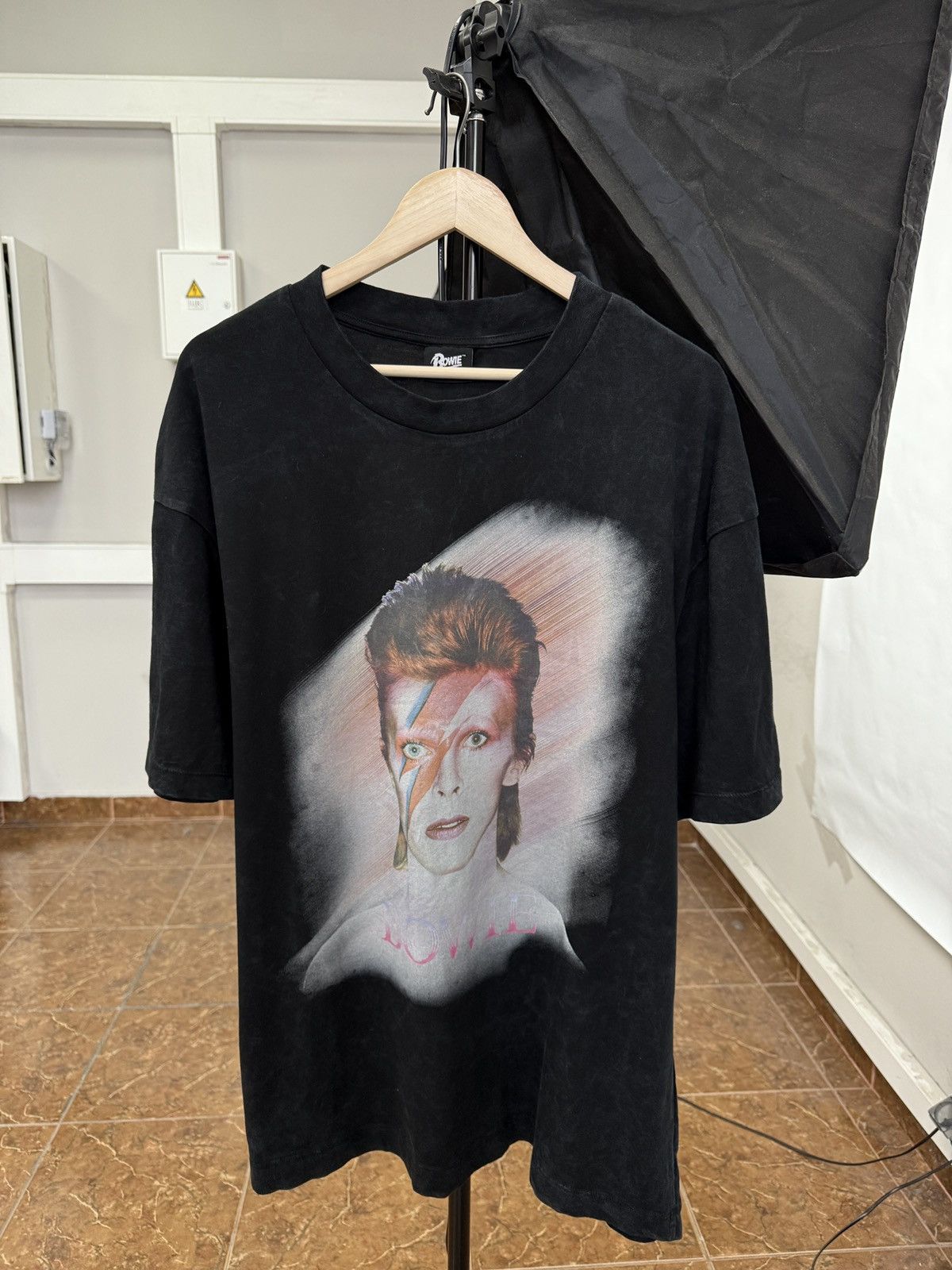 Band Tees 🇬🇧Vintage David Bowie Aladdin Sane Offcial T-Shirt Retro Rare Size US XL / EU 56 / 4 - 1 Thumbnail