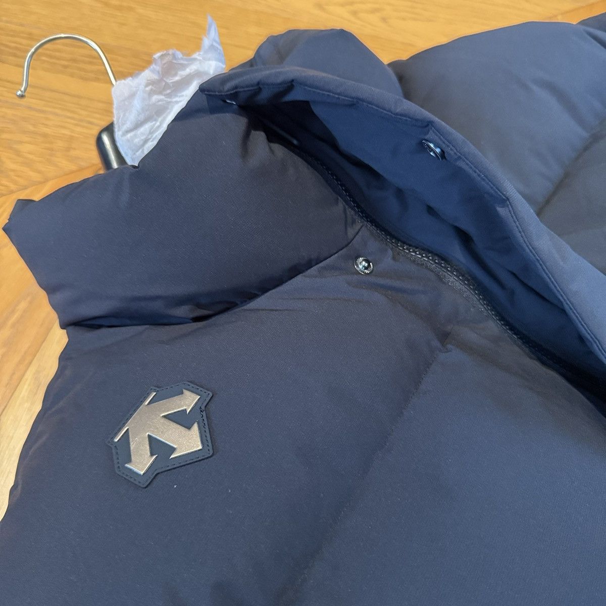 Descente Descente Puffer Jacket Cropped L Size US M / EU 48-50 / 2 - 4 Thumbnail