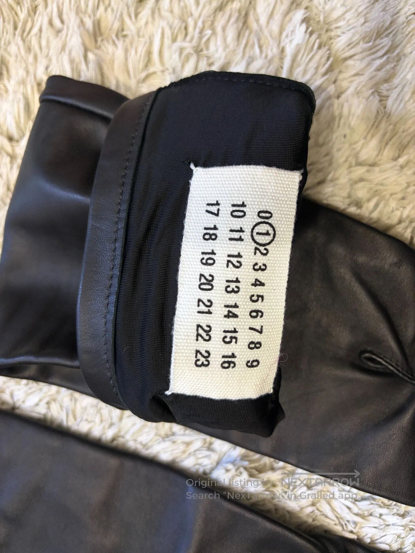 Maison Margiela Maison Martin Margiela Black Long Fingerless Gloves. Size ONE SIZE - 7 Thumbnail