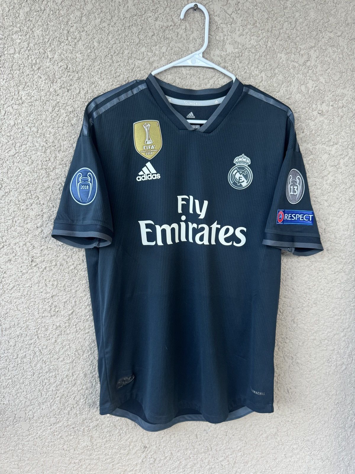 Adidas 2018 Real Madrid Away Climachill Benzema Size L Jersey Size US L / EU 52-54 / 3 - 2 Thumbnail