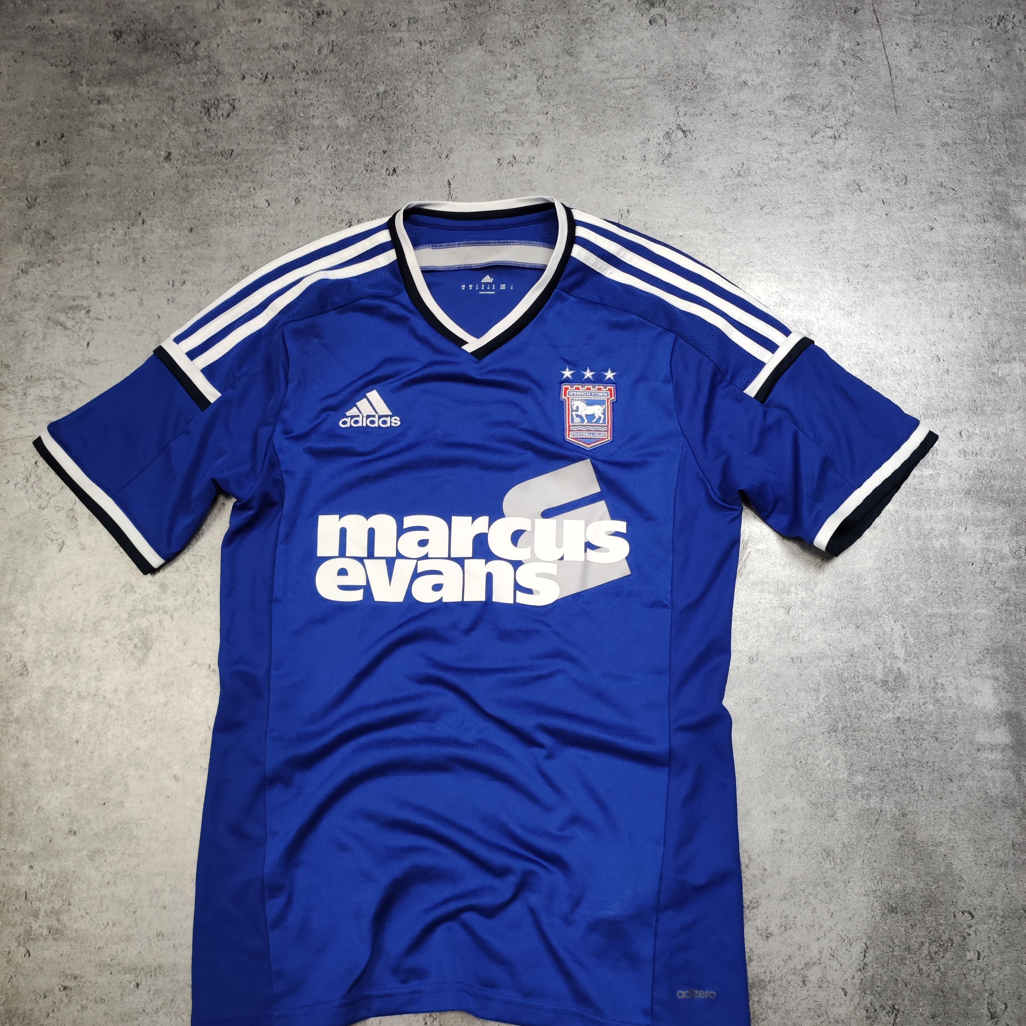 Adidas RARE 2015 Ipswitch Town Football Club Match AdiZero Jersey Size US M / EU 48-50 / 2 - 2 Thumbnail