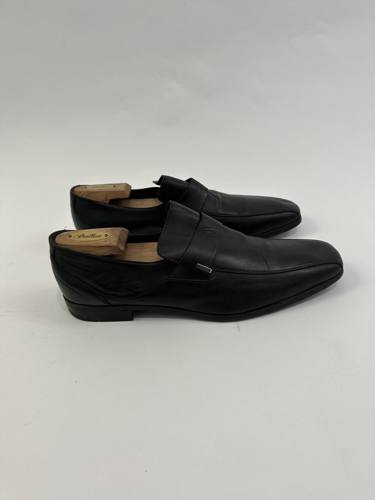 Gucci Gucci Black Leather Slip On Loafers Size 42.5 EU Size US 9.5 / EU 42-43 - 2 Thumbnail