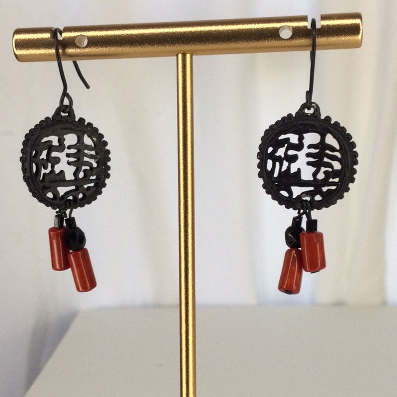Other Black & Red Asian Inspired Bead Retro 90's Dangle Earrings Size ONE SIZE - 2 Thumbnail