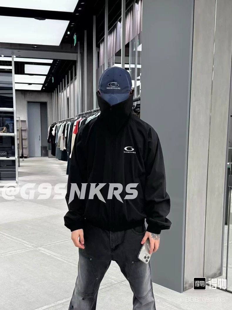 Balenciaga Balenciaga size 38 High-necked short sports coat embroider Size US XS / EU 42 / 0 - 6 Thumbnail