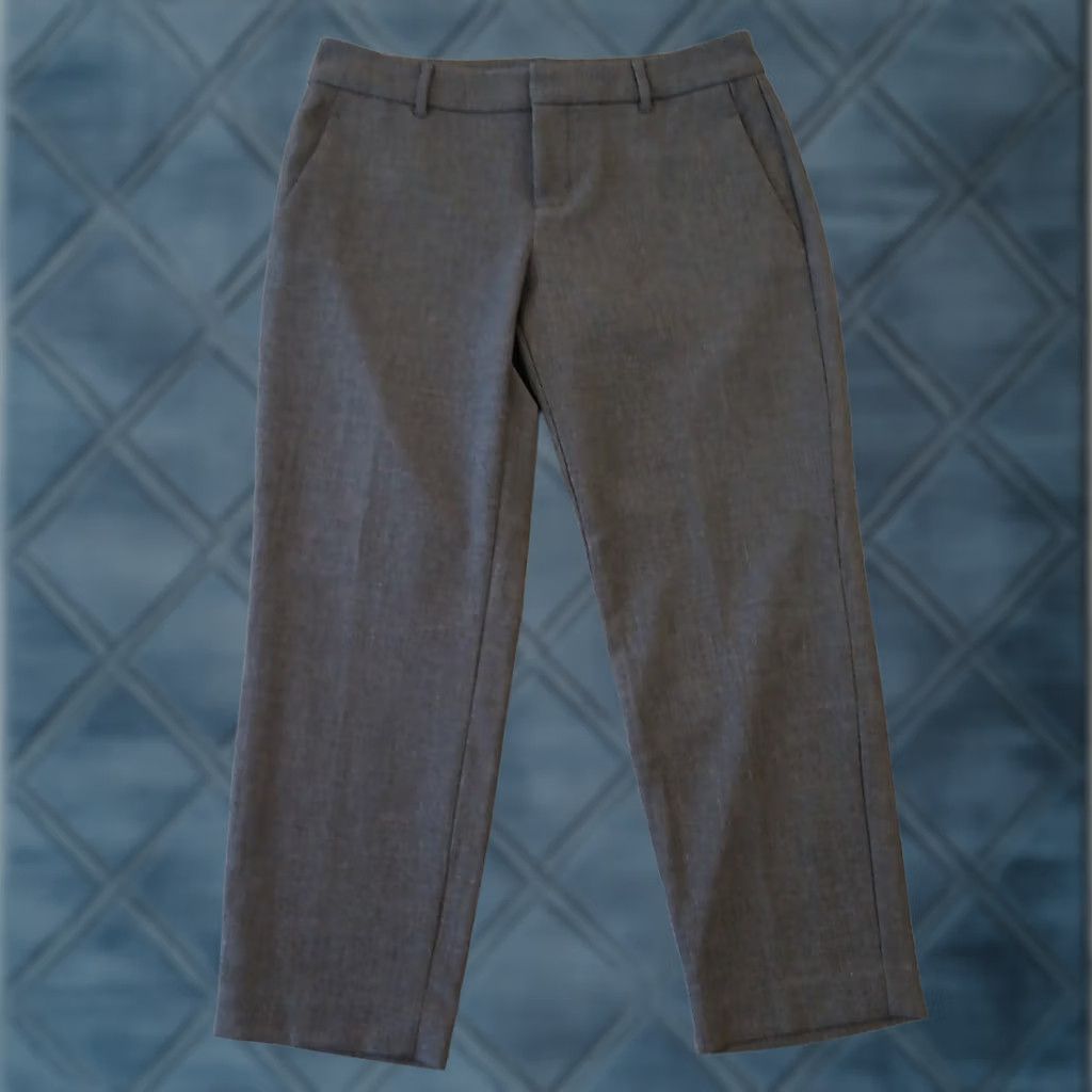 Old Navy Old Navy Pants Women Cropped 31x24.5 Gray Mid Rise Pockets Straight 6 XS? Size 28" / US 6 / IT 42 - 1 Thumbnail