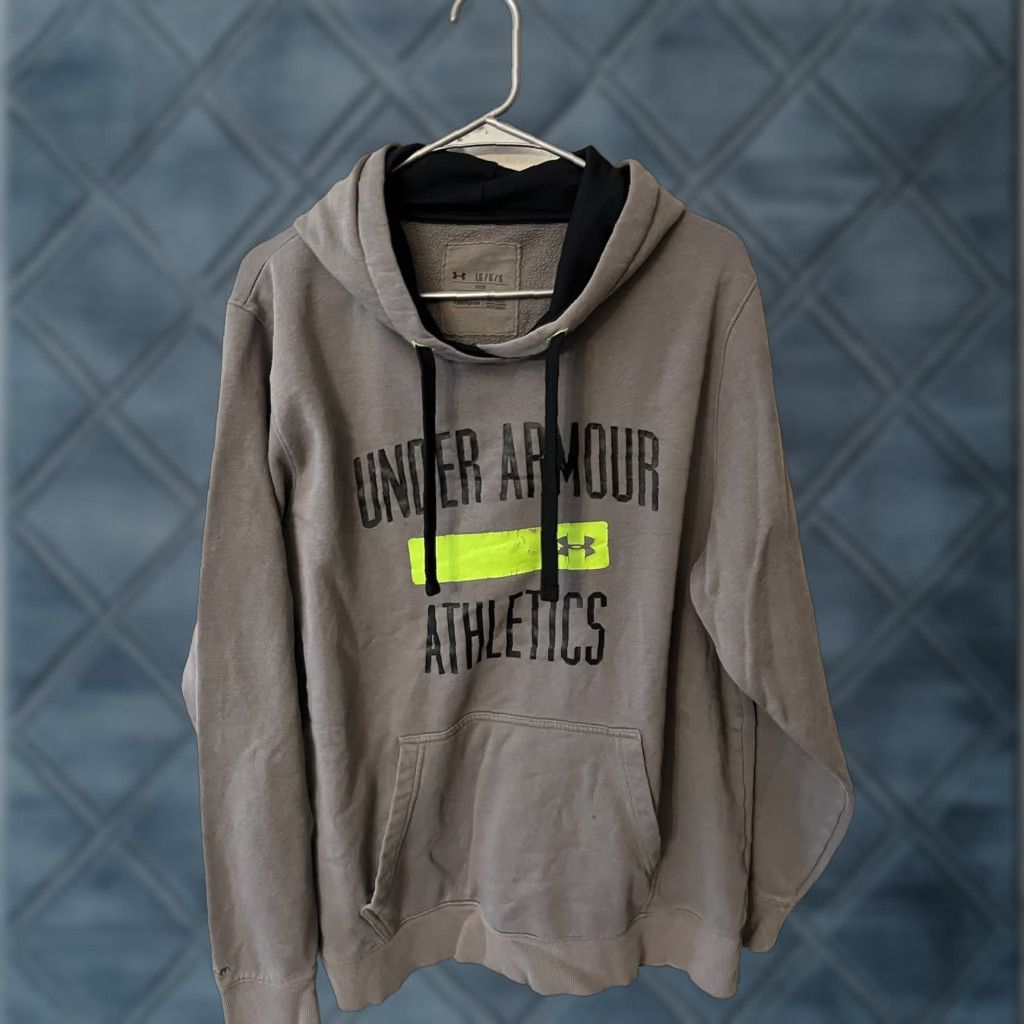 Under Armour Under Armour Mens Hoodie Logo Fleece Sweatshirt Pullover Gray Size L / Large Regular Fit Distres 90s Size US L / EU 52-54 / 3 - 1 Thumbnail