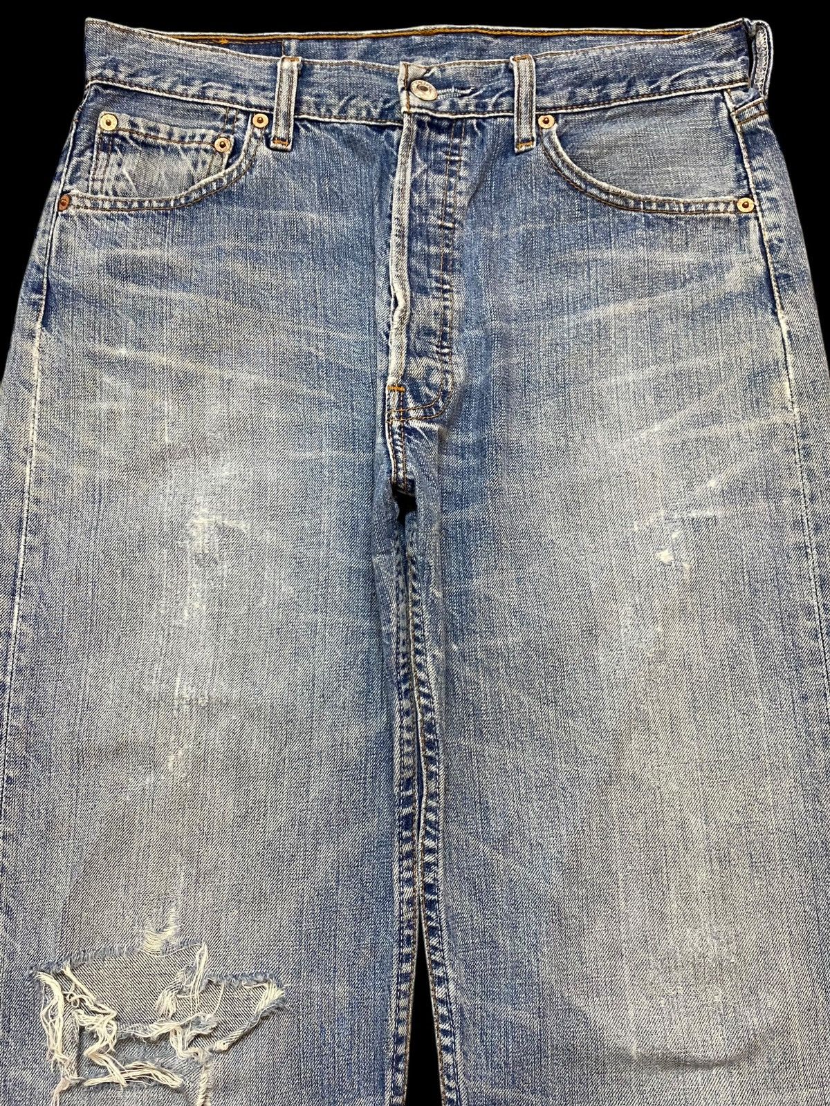 Levi's Vintage Levis 501 Y2K Faded Wash Distressed Loose Jeans Size US 30 / EU 46 - 3 Thumbnail
