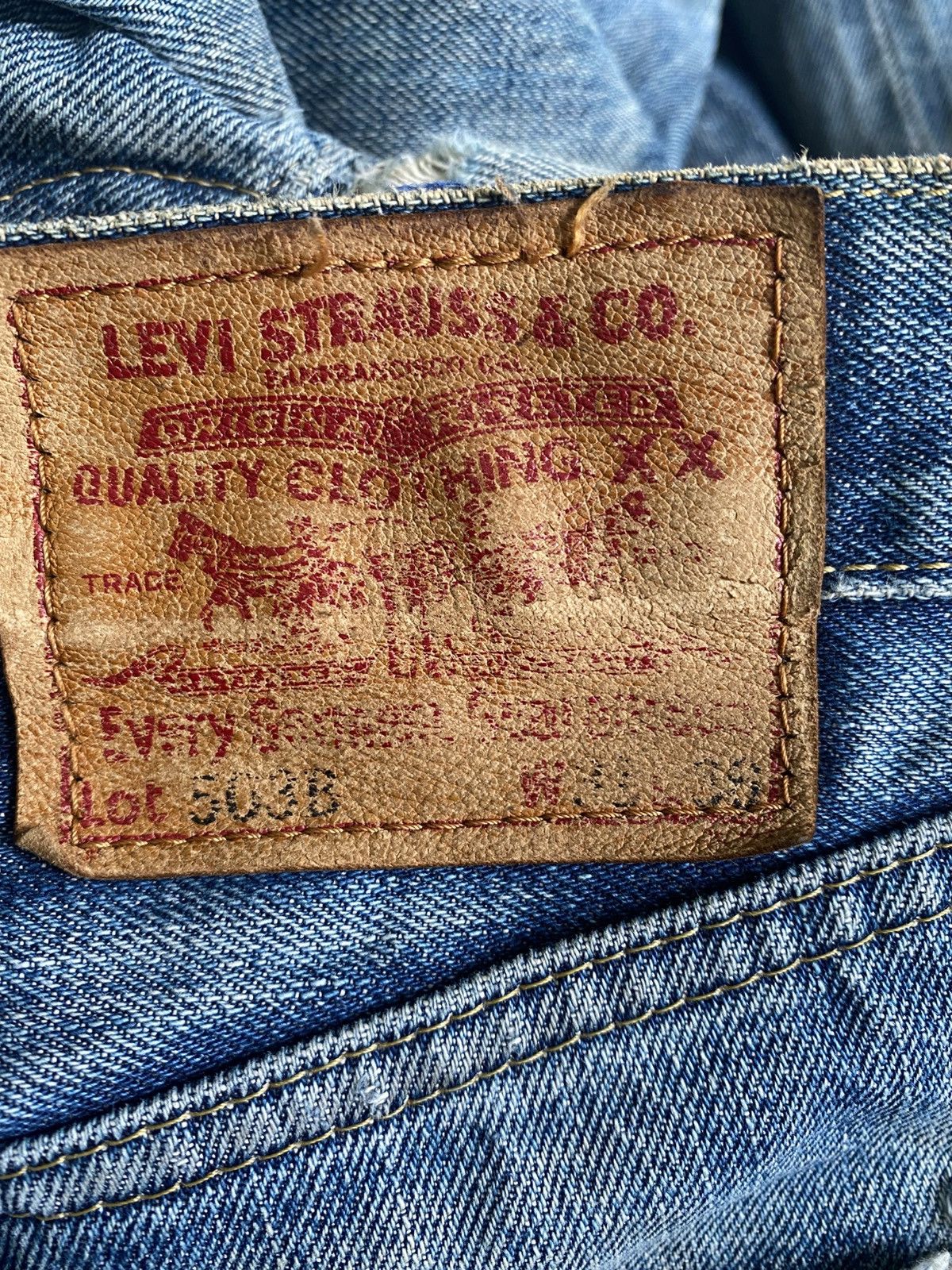 Composition by Kenzo × Levi's Vintage Clothing Vintage Levi’s BE distressed selvedge Size US 33 - 12 Thumbnail