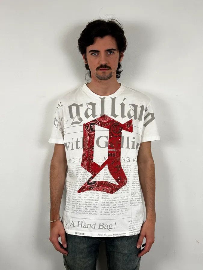 John Galliano SS2012 John Galliano White Newspaper G Print T-Shirt Size US M / EU 48-50 / 2 - 2 Thumbnail