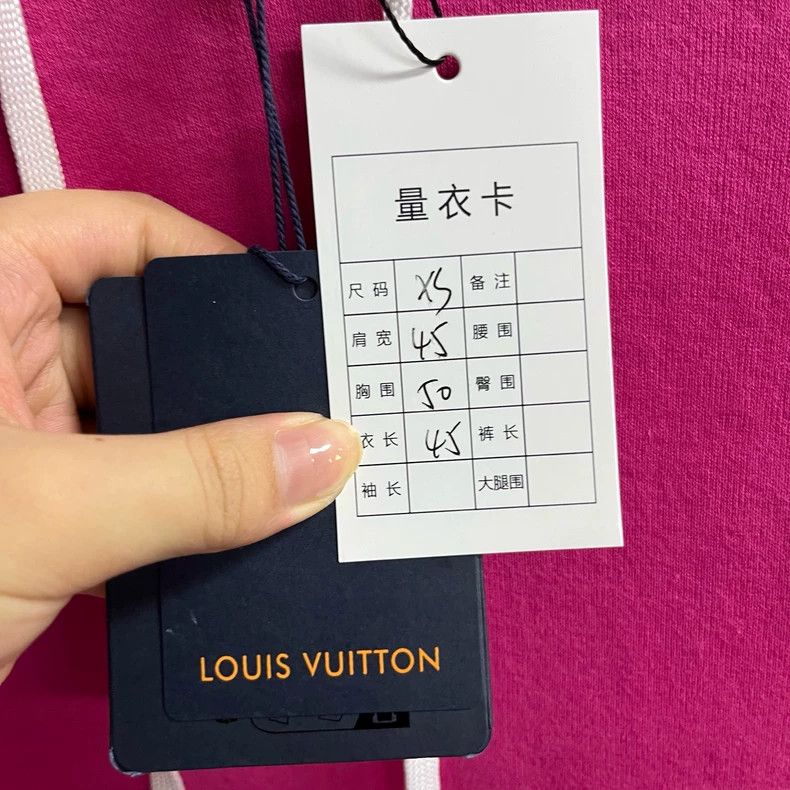 Louis Vuitton Louis Vuitton Pink graphic printed drawstring hoodie Size XS / US 0-2 / IT 36-38 - 3 Thumbnail