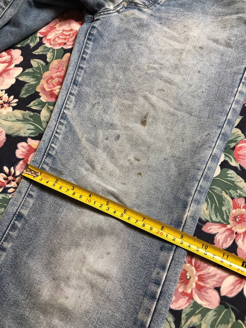 Versace Jeans Couture VERSACE JEANS COUTURE Men’s Vintage Wash Jeans Regular Fit Size US 34 / EU 50 - 14 Thumbnail