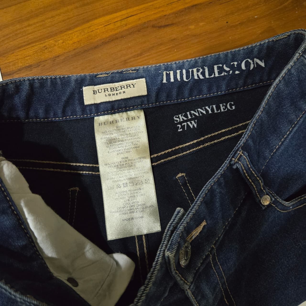 Burberry Burberry London "Thurleston" Vintage Nova Check Cuff Denim Size 25" / US 0 / IT 36 - 3 Thumbnail