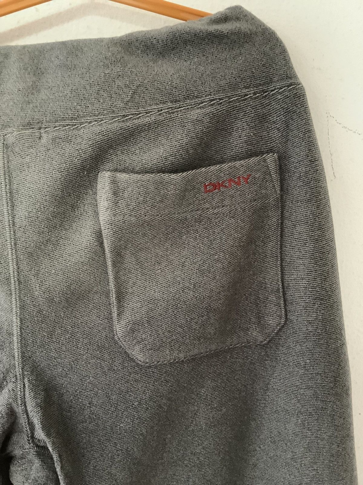 DKNY × Vintage Vintage DKNY Joggers Size 32" / US 10 / IT 46 - 10 Thumbnail