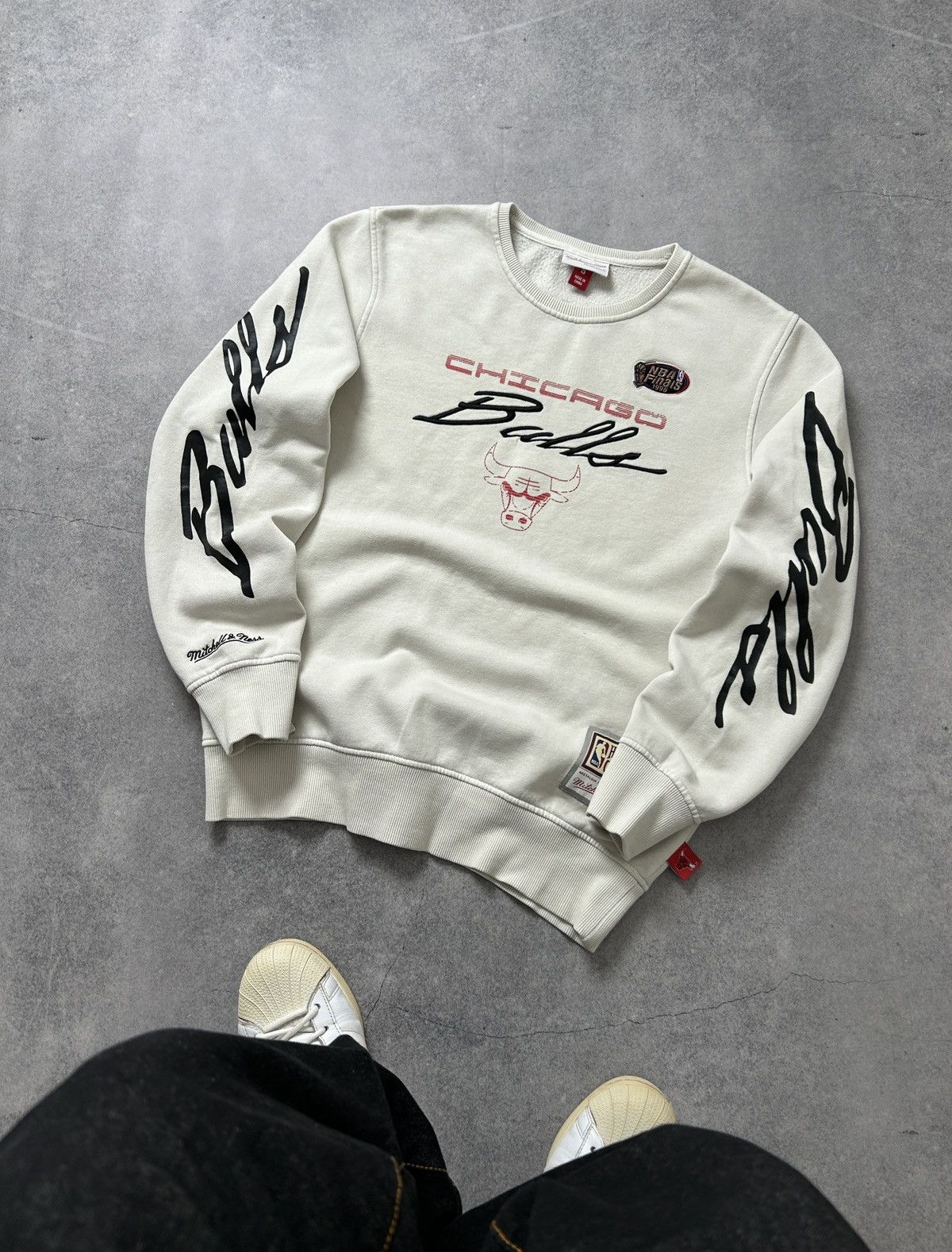 Mitchell & Ness Mitchell&Ness x Chicago Bulls big logo sweatshirt mens Size US S / EU 44-46 / 1 - 2 Thumbnail