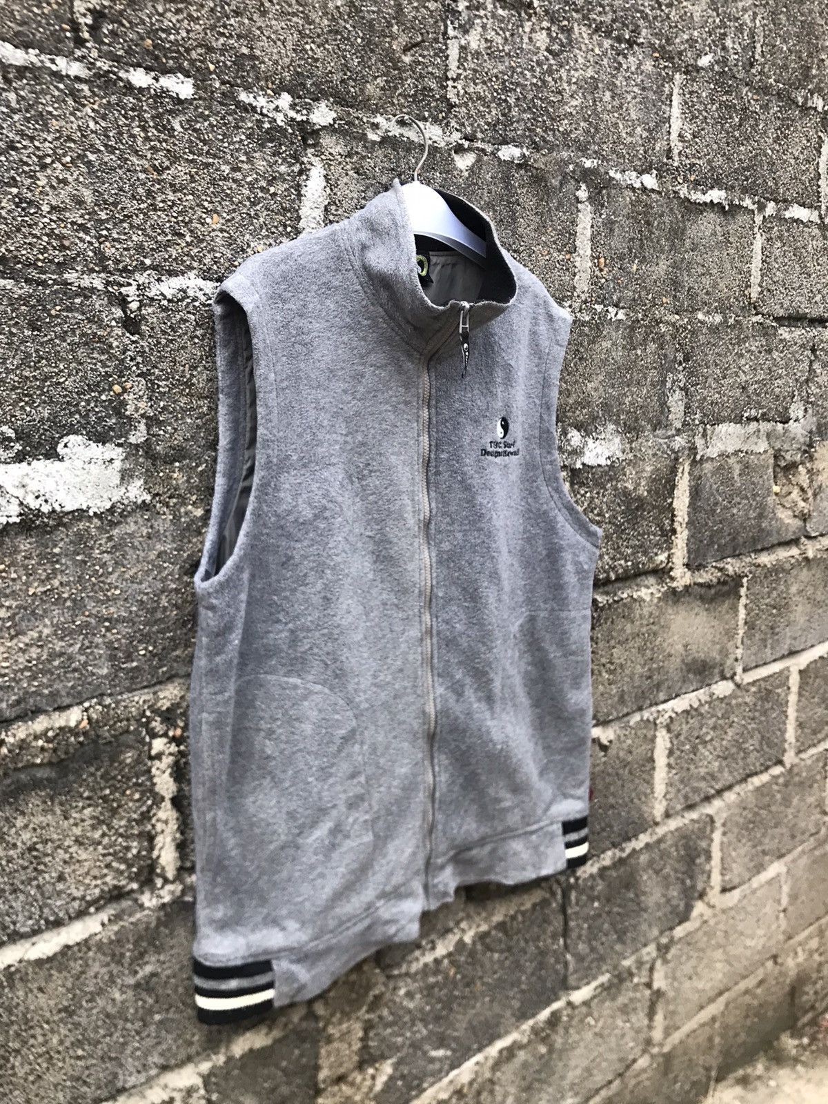 Vintage ⚡️Vintage T&C Surf Design Hawaii Fleece Zipper Vest Size US XL / EU 56 / 4 - 2 Thumbnail