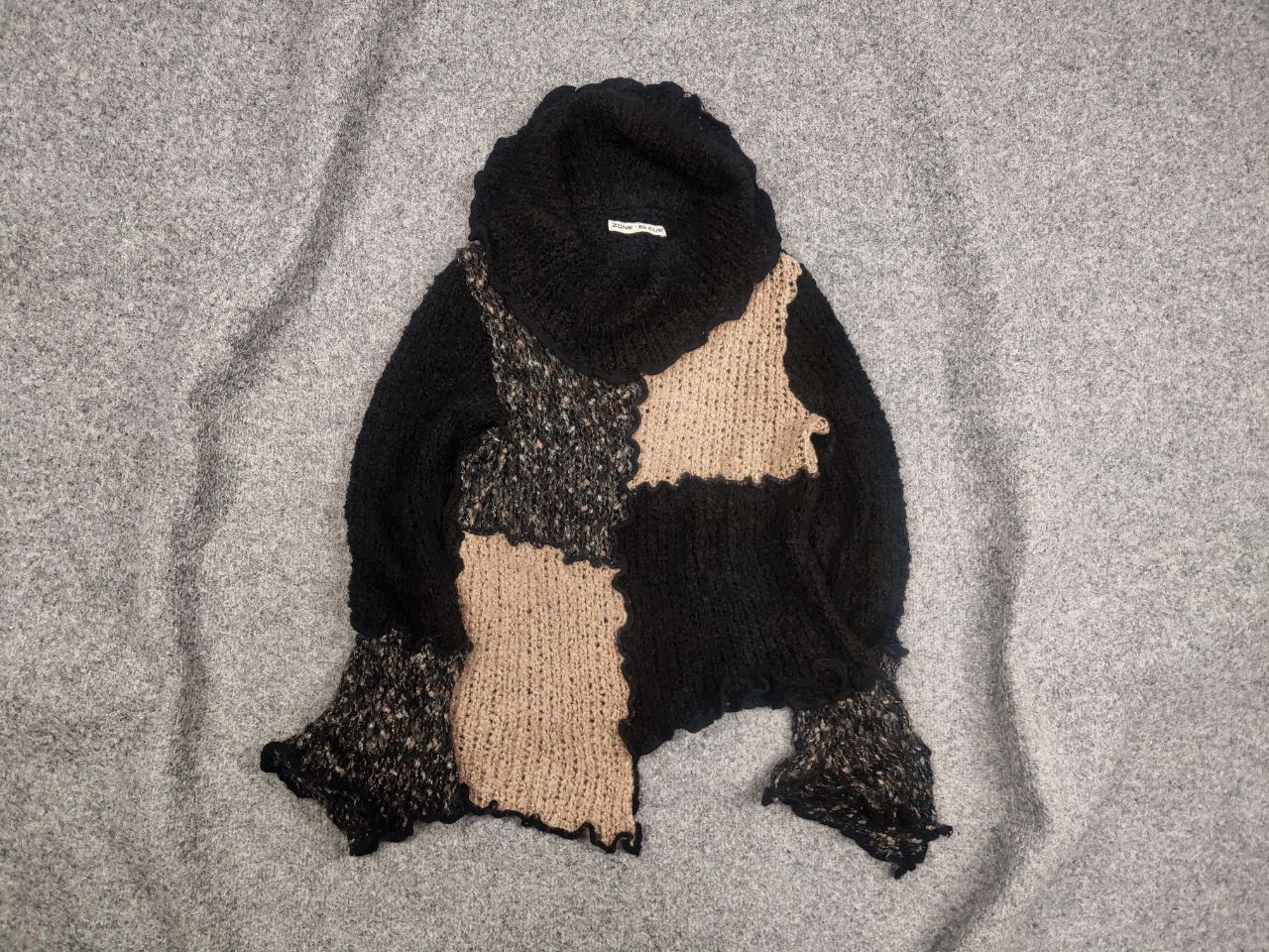 If Six Was Nine VTG Avant Garde Hysteric Glamour Style patchwork Sweater Y2K Size US S / EU 44-46 / 1 - 1 Thumbnail