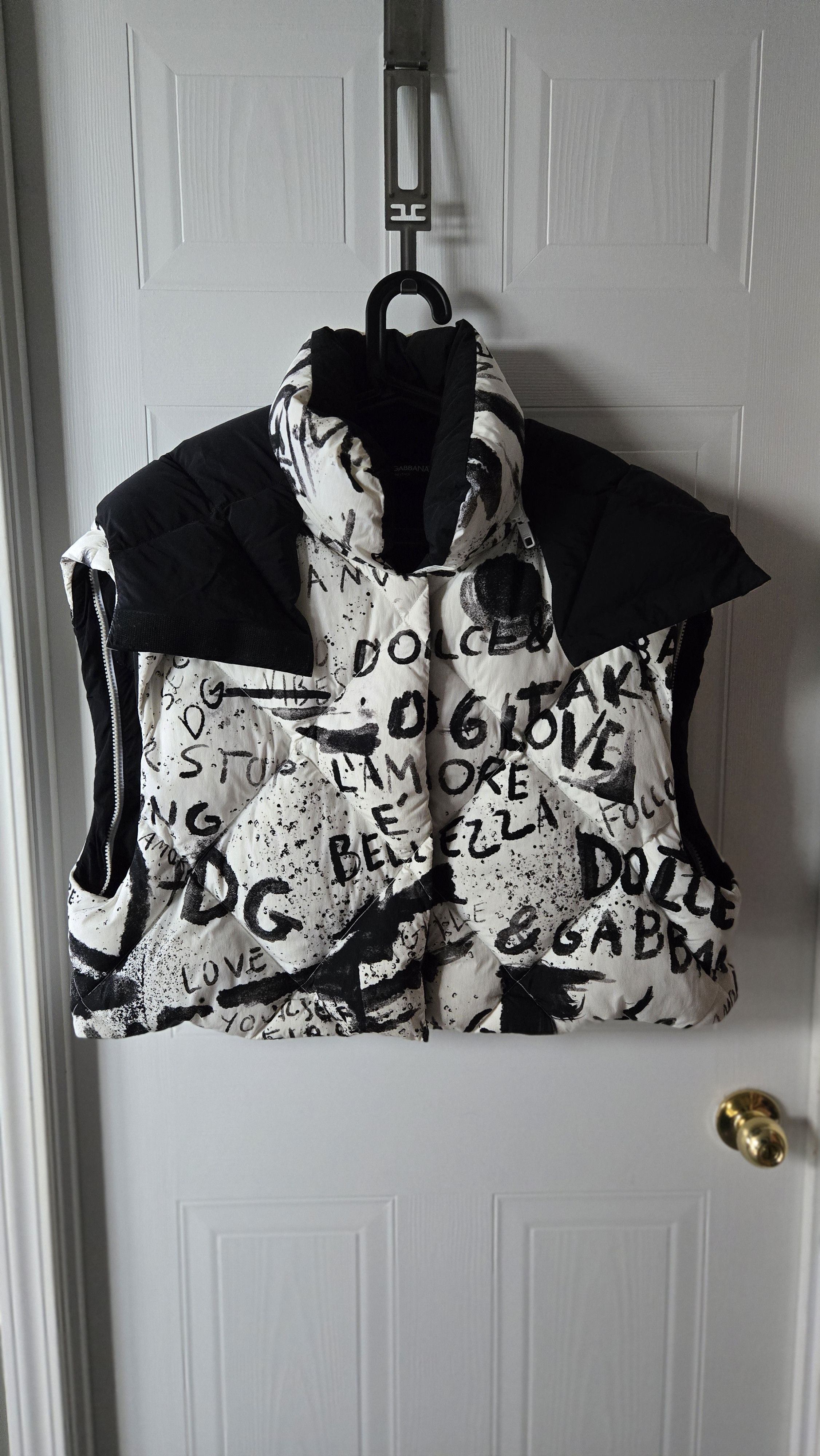Dolce & Gabbana Dolce & Gabana Grafitti Print Down Jacket Size M / US 6-8 / IT 42-44 - 3 Thumbnail