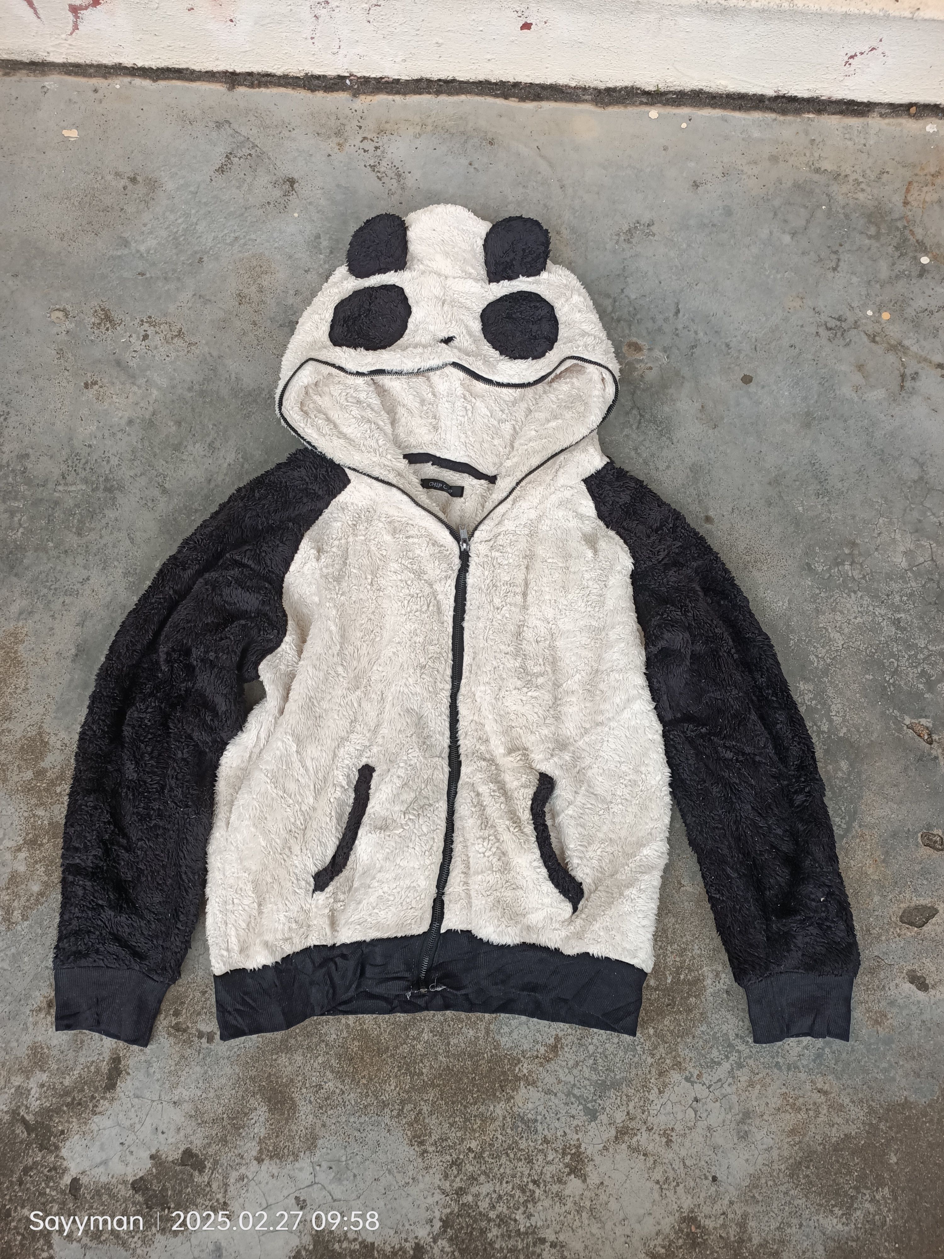 ⭐︎Richard 商品です⭐︎ Richardson/リチャードソン】 3D Embossed Hardware Crewneck