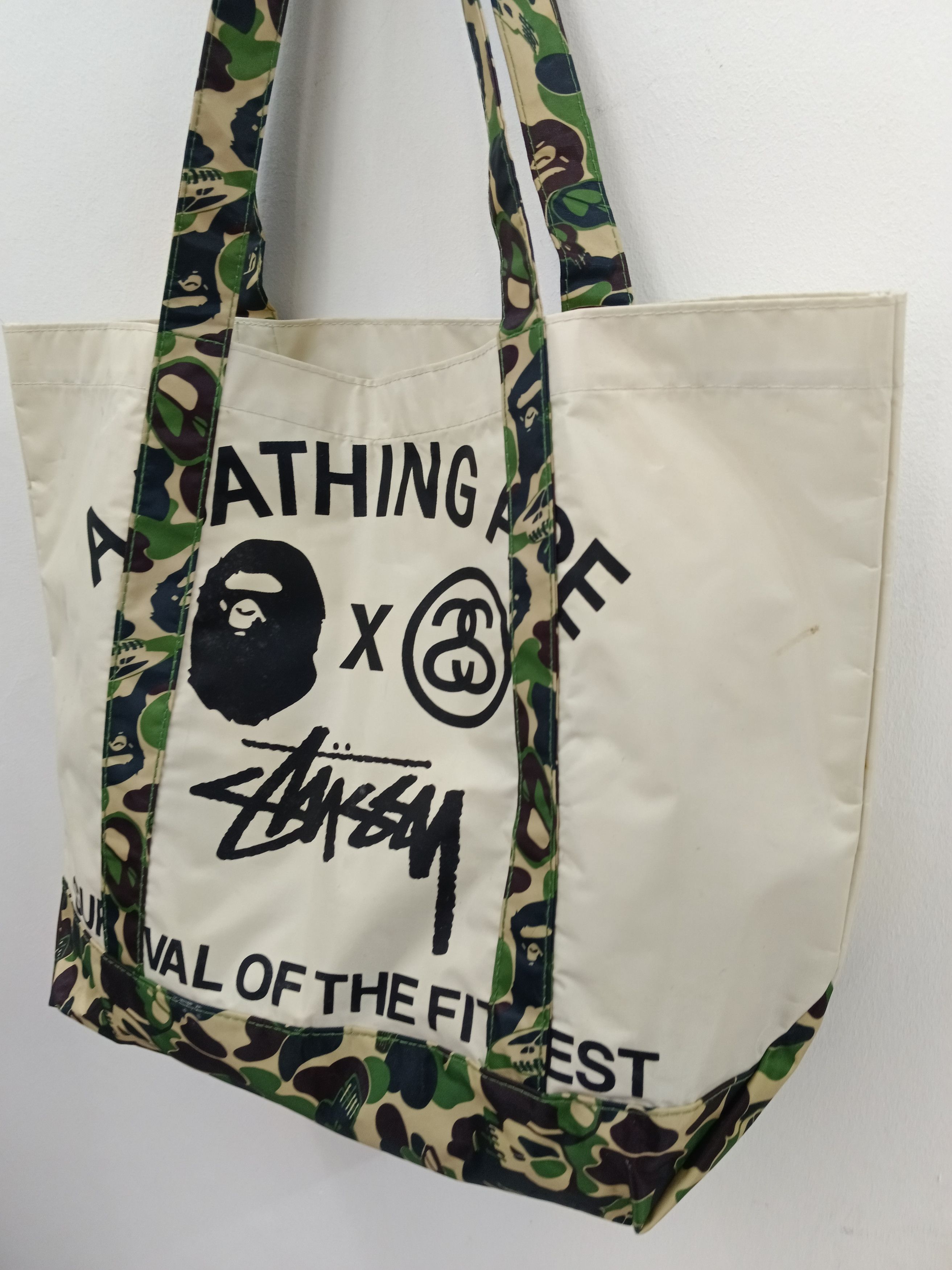Bape × Stussy BAPE x Stussy "Survival of the Fittest" Camo Strap Tote Bag Size ONE SIZE - 2 Thumbnail
