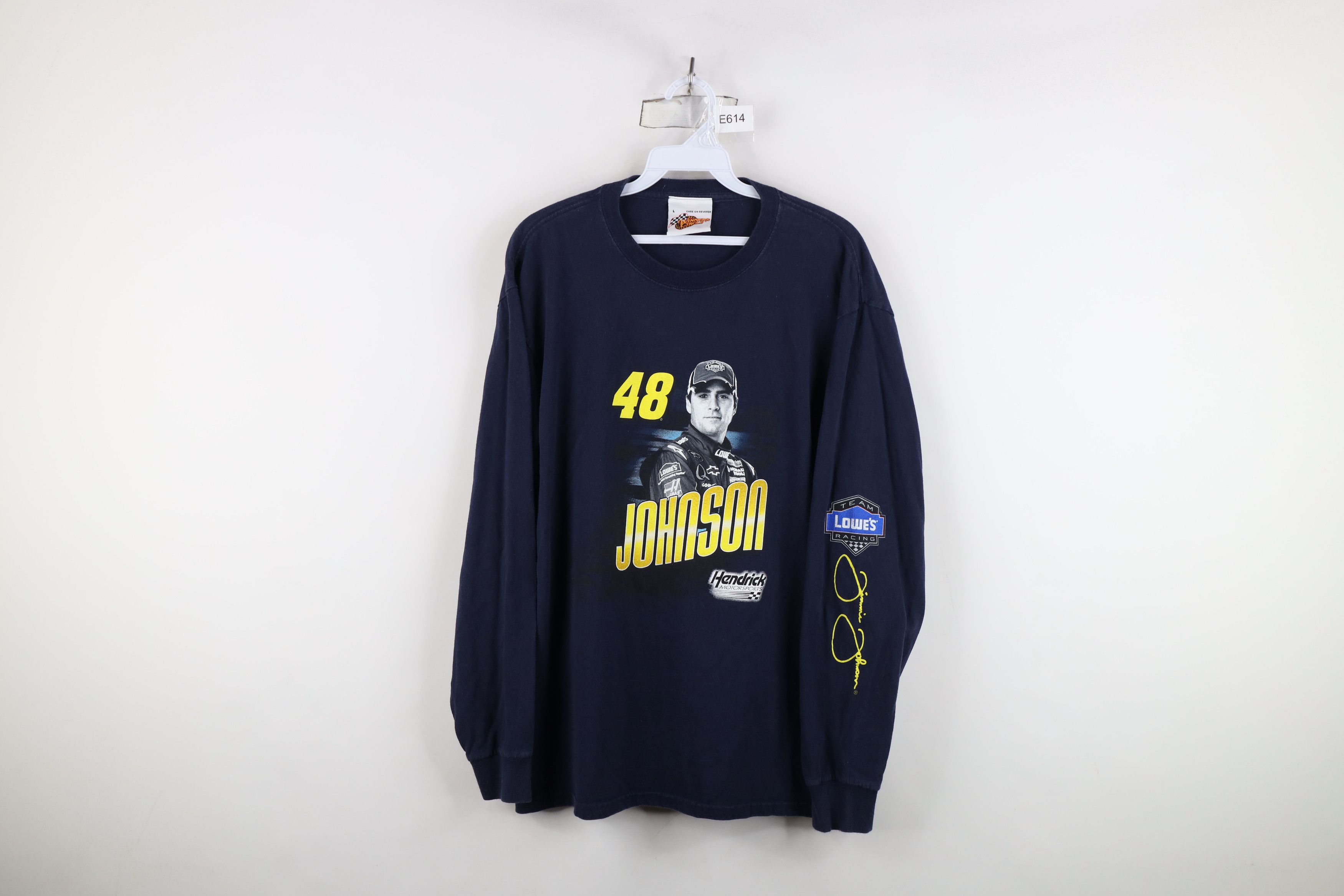 Vintage Vintage Y2K NASCAR Jimmie Johnson Racing Long Sleeve T-Shirt Size US L / EU 52-54 / 3 - 1 Thumbnail