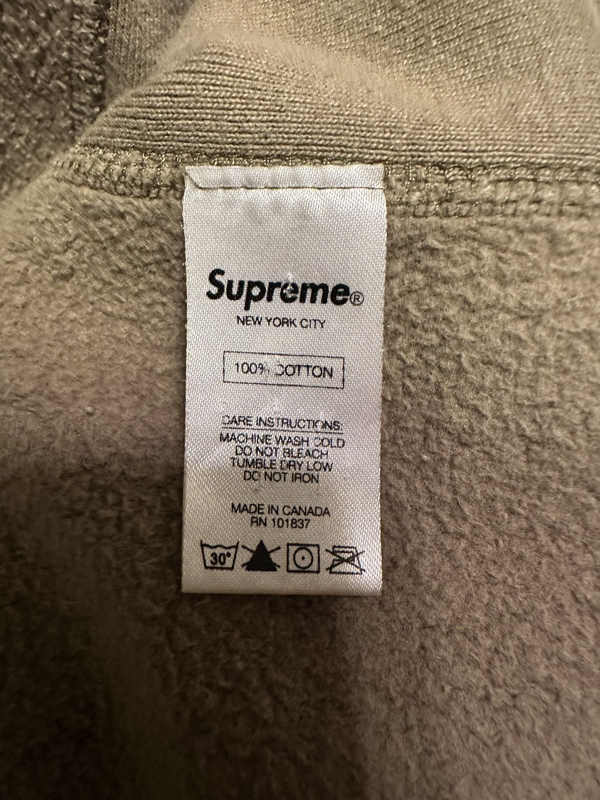 Supreme Supreme F/W16 “ They Fuck You Up “ Hoodie Size US S / EU 44-46 / 1 - 5 Thumbnail
