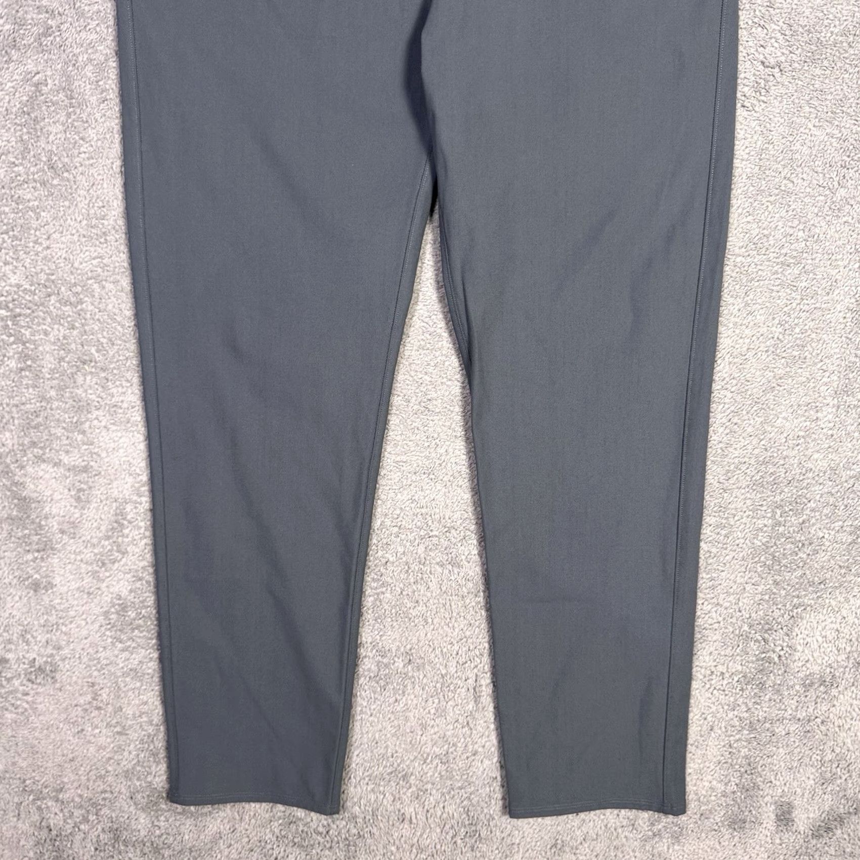 Vuori Vuori Meta Pants Mens 36x30 Slim Fit Stretch V430 Blue Chino Casual Preppy Mens Pants Regular Size 36 Blue Slim Fit Tapered Style: Chino Size US 36 / EU 52 - 2 Thumbnail