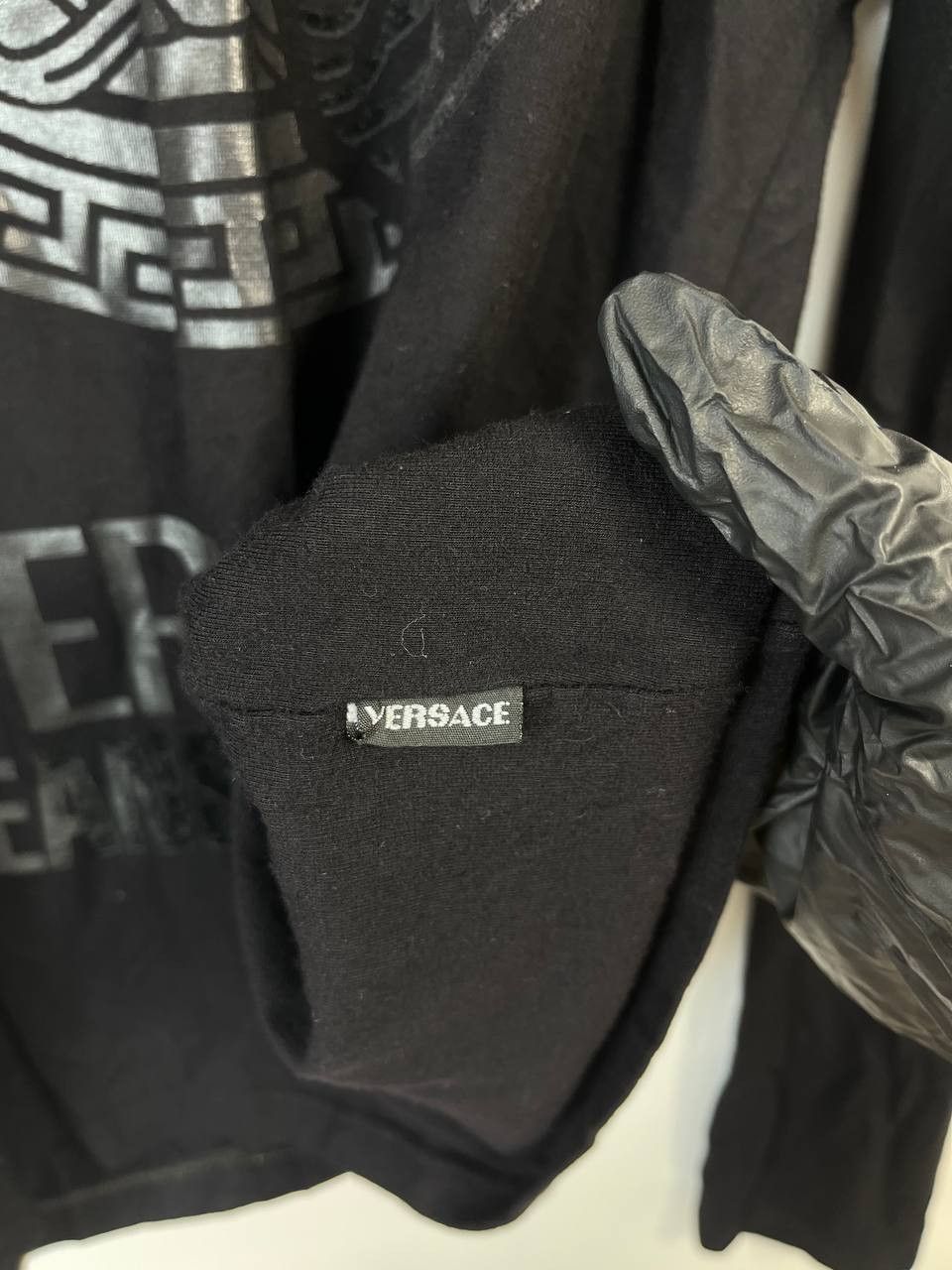 Versace VERSACE CLASSIC LONG SLEEVE T-SHIRT MEDUSA LOGO BLACK SIZE S Size US S / EU 44-46 / 1 - 3 Thumbnail