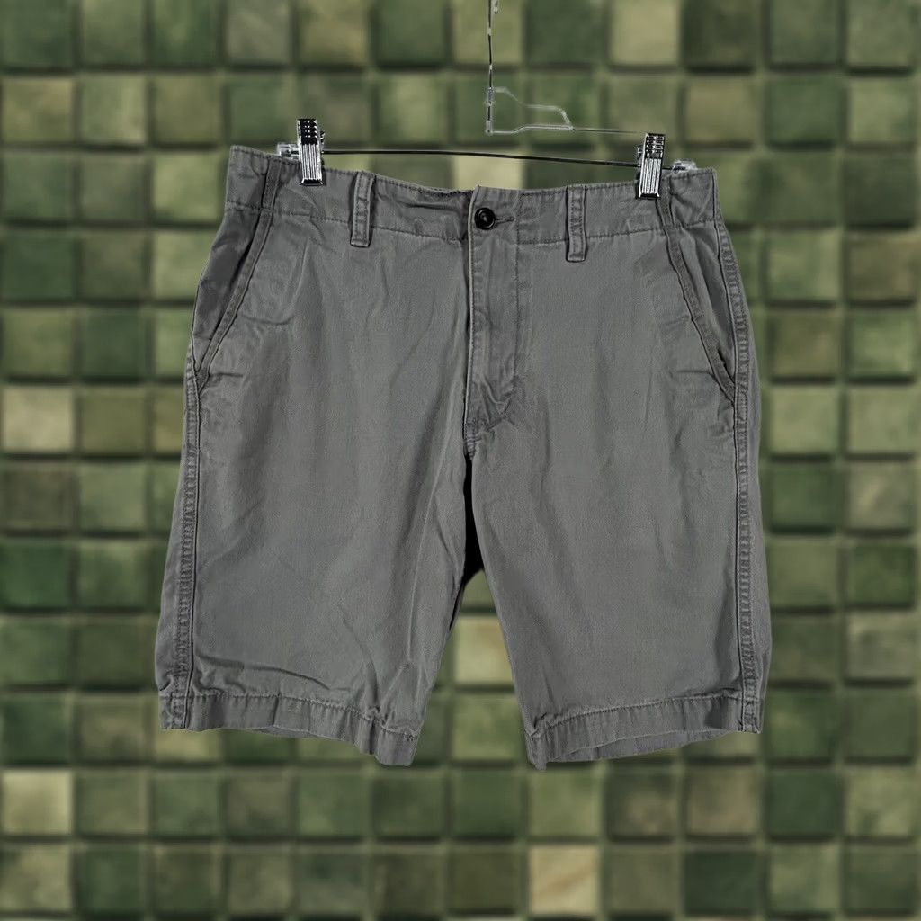 Old Navy Old Navy Mens Khaki Shorts Size 31 Casual Chino Flat Front Gray Bermuda Cotton Short Size US 31 - 1 Thumbnail
