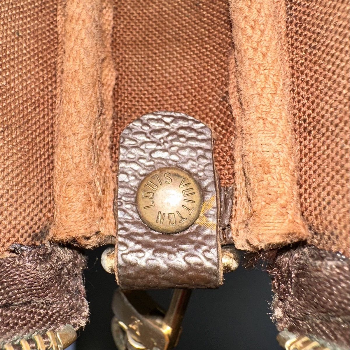 Louis Vuitton 1998s Louis Vuitton Vintage Monogram LV Pochette Bag SL0998 Size ONE SIZE - 23 Thumbnail