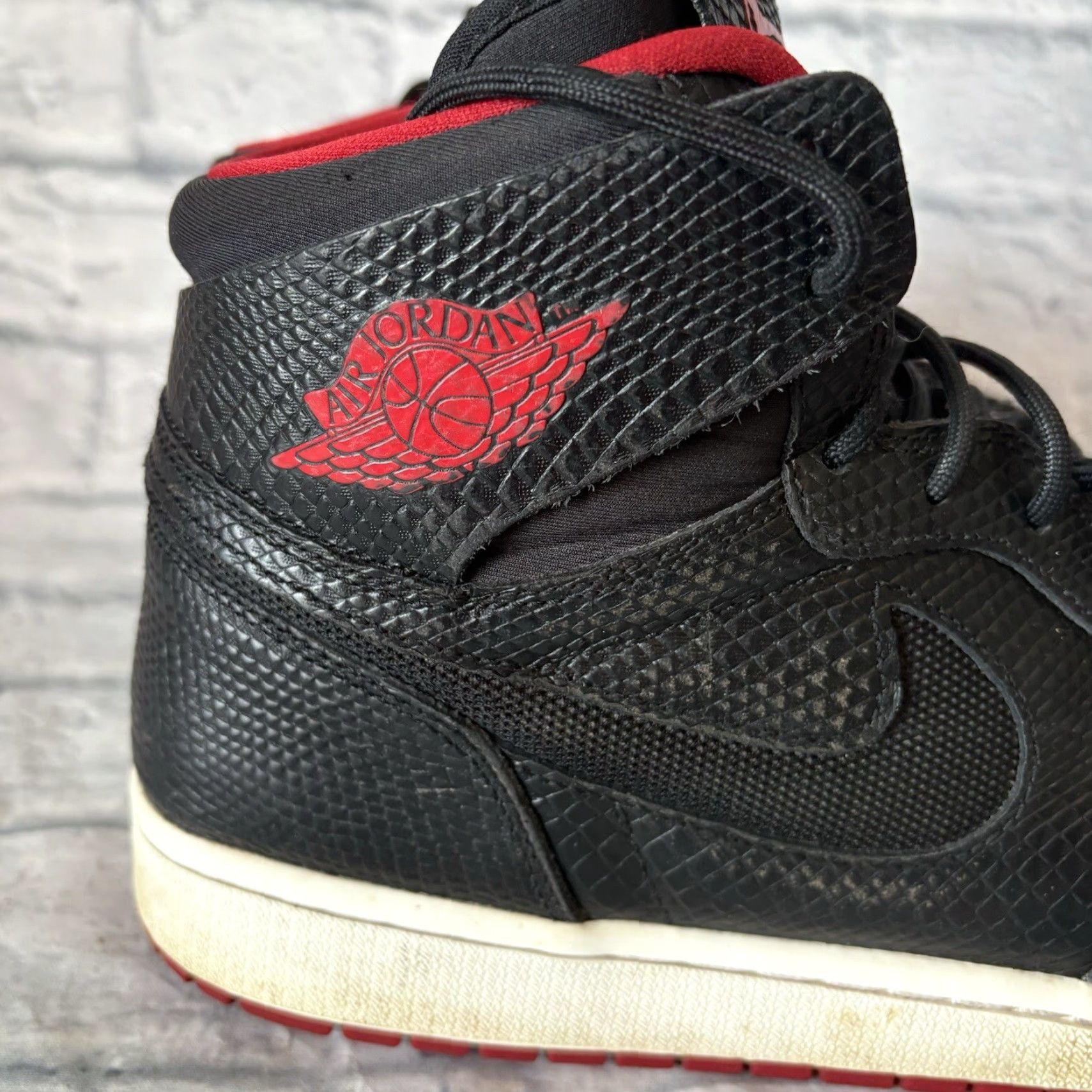 Nike Nike Air Jordan 1 Retro High Snakeskin Black Red Bred 819176-001 w/ Box Sz 13 Size US 13 / EU 46 - 4 Thumbnail