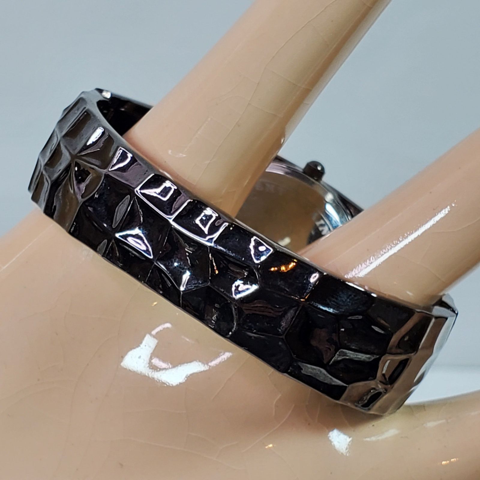 Geneva Geneva Wristwatch Dark Gray Clamp Style Size ONE SIZE - 2 Thumbnail