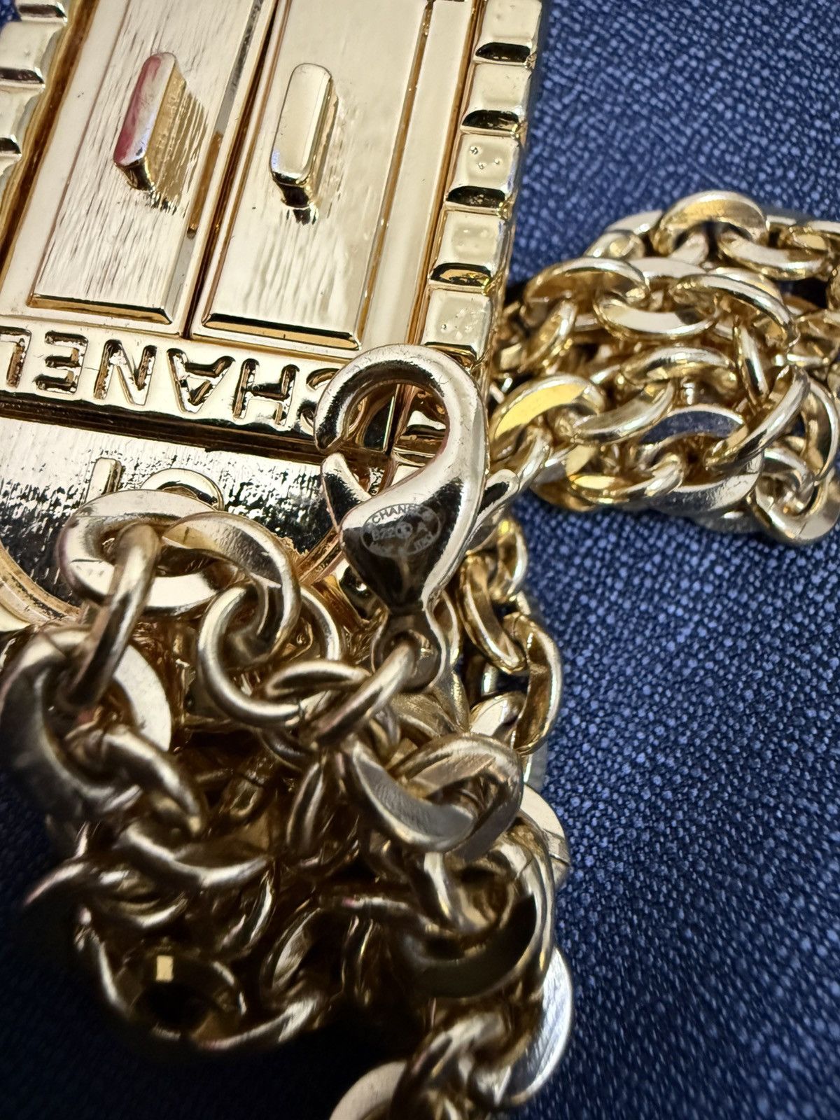 Chanel CHANEL Runway 31 Rue Cambon Door Long Necklace Gold Size ONE SIZE - 9 Thumbnail