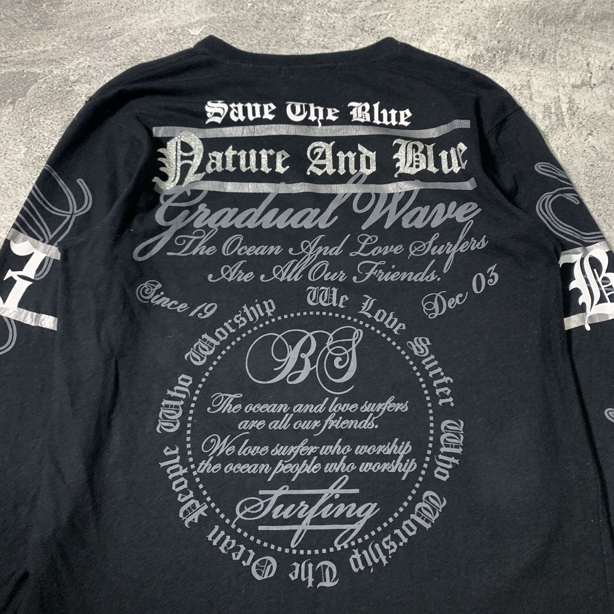 Beauty Beast Gothic Poem Y2K Long Sleeve Beach Sound Japanese Size US L / EU 52-54 / 3 - 9 Thumbnail
