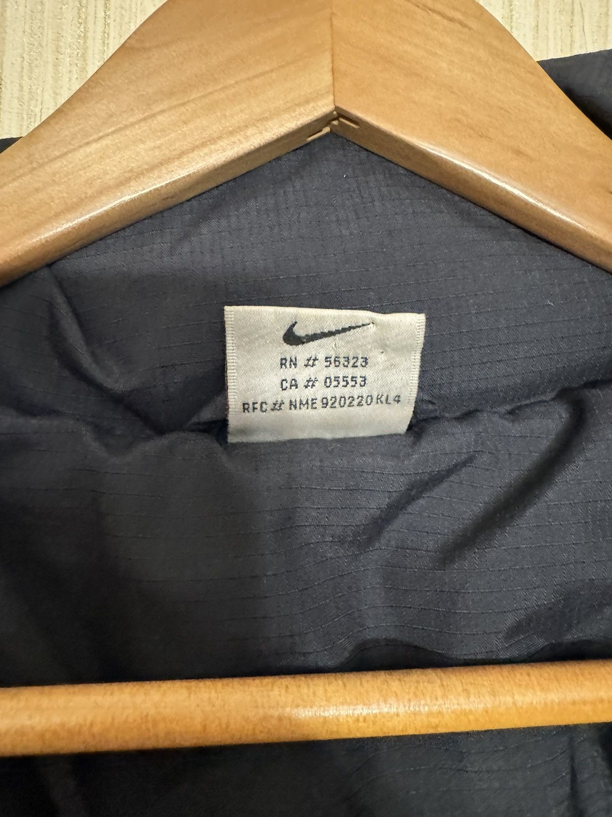 Nike × Vintage Nike vintage big logo puffer down jacket Size US S / EU 44-46 / 1 - 13 Thumbnail
