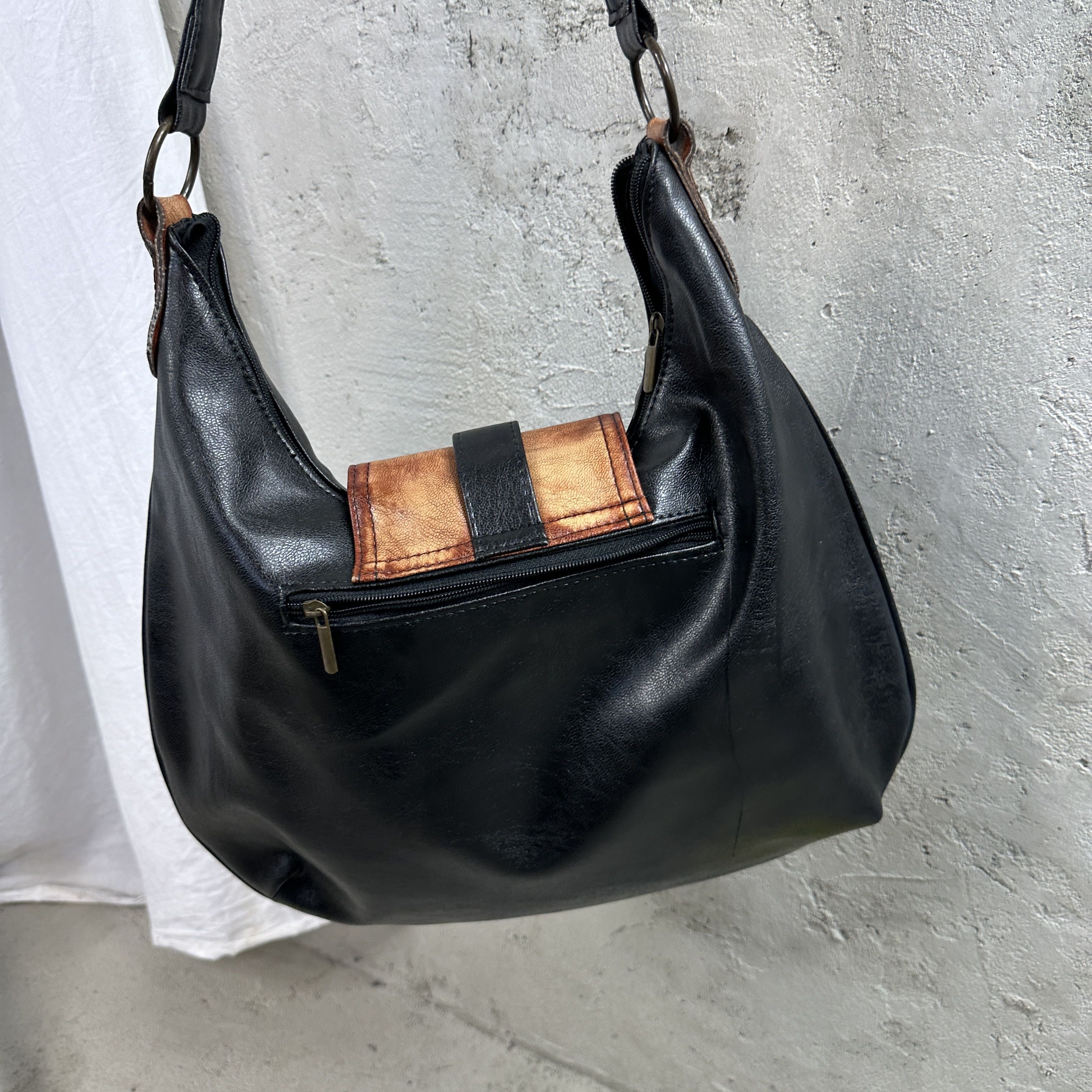 Vintage Vintage Avant Garde Preppy Old Money Hobo Bag 00s Size ONE SIZE - 5 Thumbnail