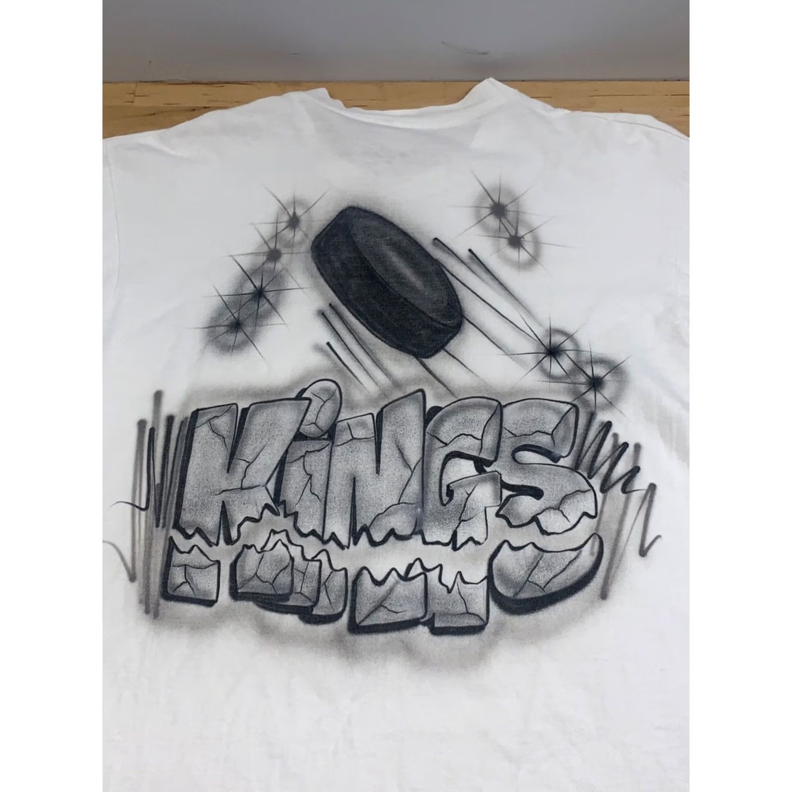 Fruit Of The Loom VINTAGE Fruit of the Loom LA Kings Air Brush Shirt Men L Hockey White 90s 13250 Size US L / EU 52-54 / 3 - 2 Thumbnail