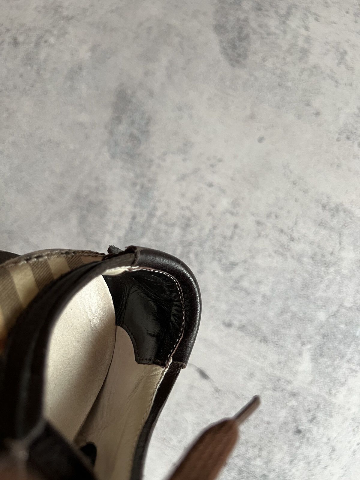 Burberry × Vintage BURBERRY NOVA CHECK CASUAL LEATHER SHOES SNEAKERS Size US 7 / EU 40 - 8 Thumbnail