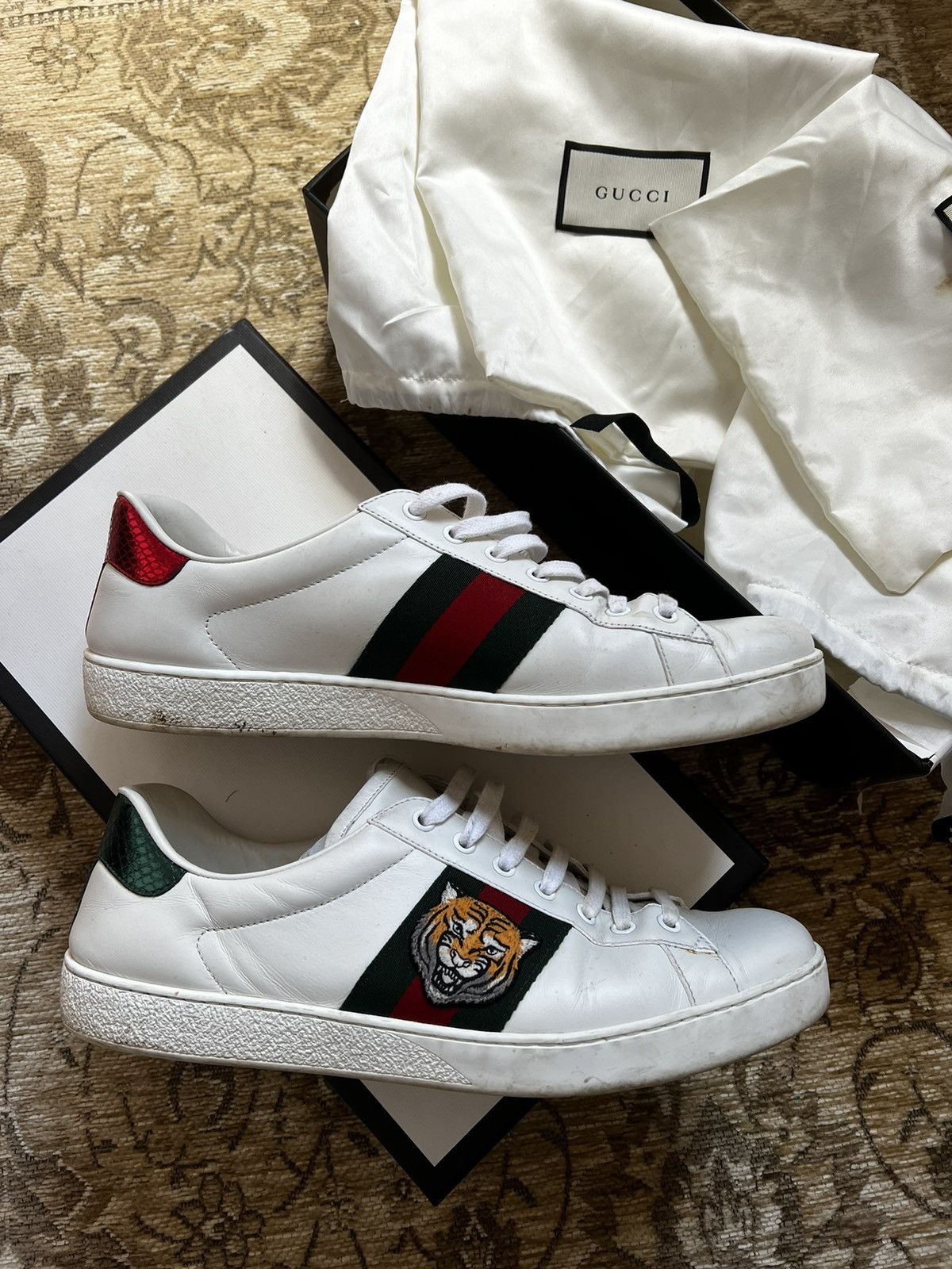 Gucci GUCCI ACE TIGER TRAINERS SOLD Size US 10 / EU 43 - 1 Thumbnail