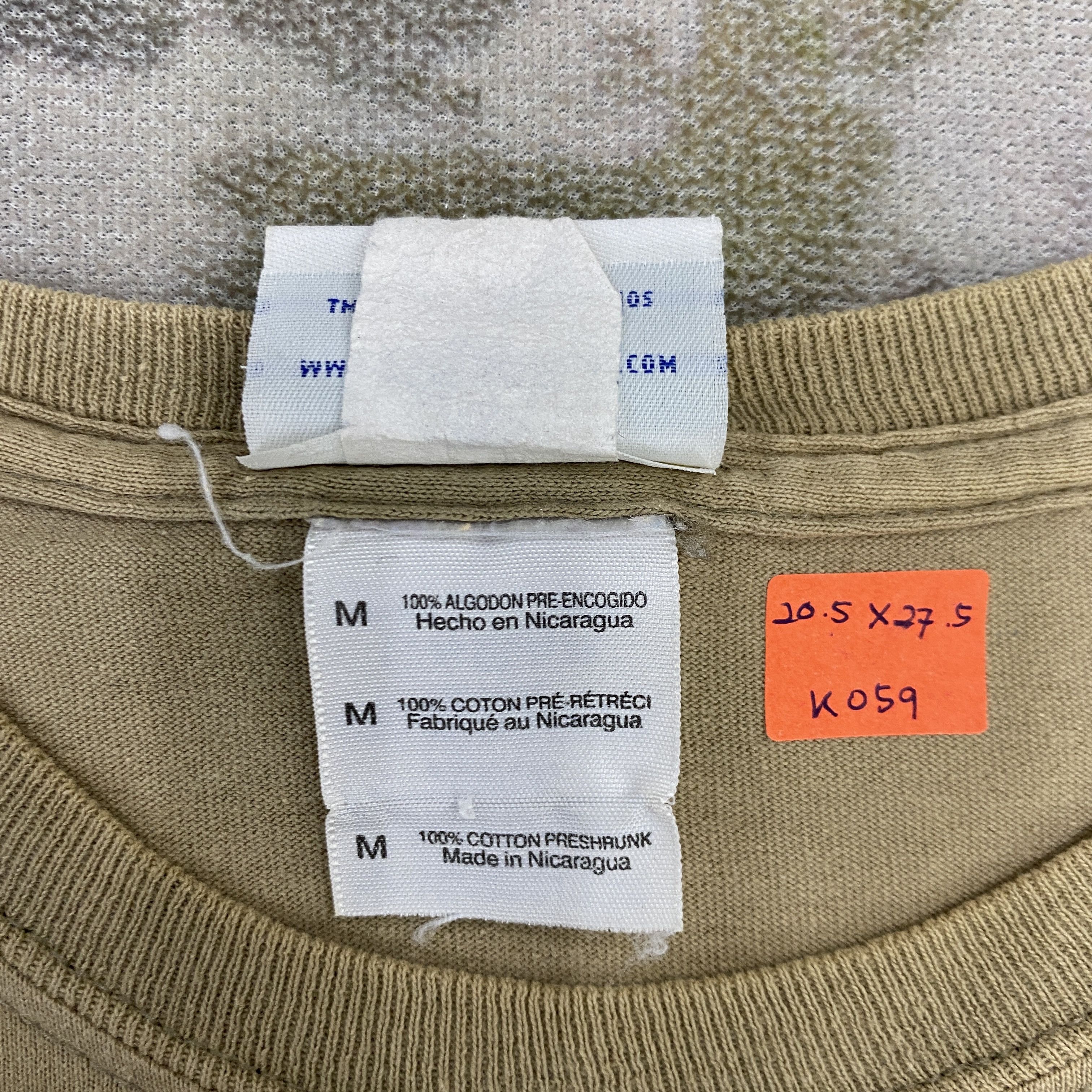 Universal Studios Vintage Universal Studios Jurassic Park Tshirt - K059 Size US M / EU 48-50 / 2 - 6 Thumbnail