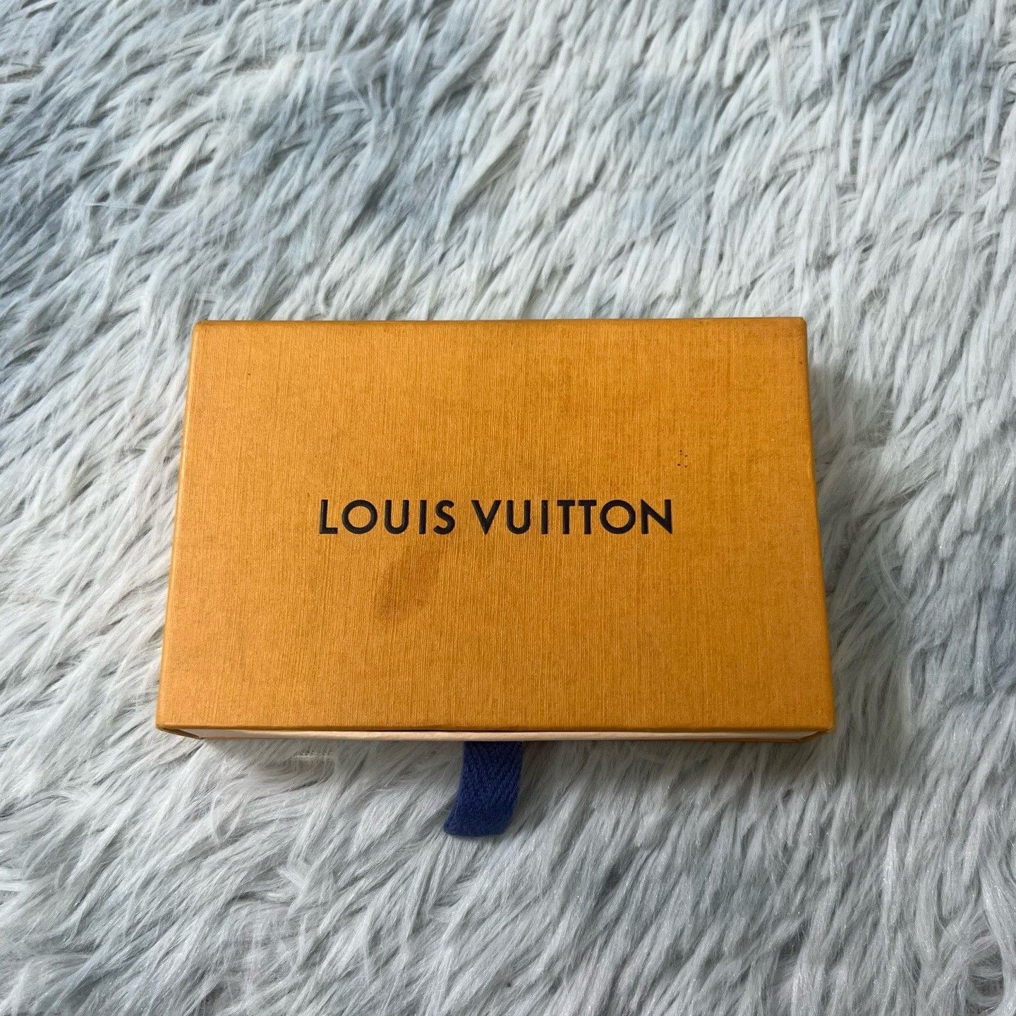 Louis Vuitton Louis Vuitton Letter Enamel Ring Size ONE SIZE - 7 Thumbnail