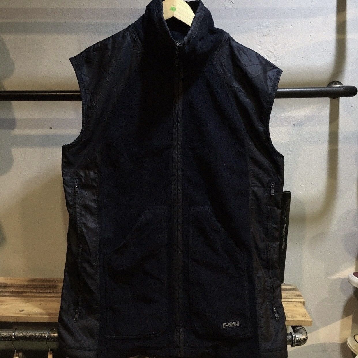 Pelle Pelle Vintage Pelle Pelle Marc Buchanan Black Nylon Fleece Vest Size US L / EU 52-54 / 3 - 1 Thumbnail